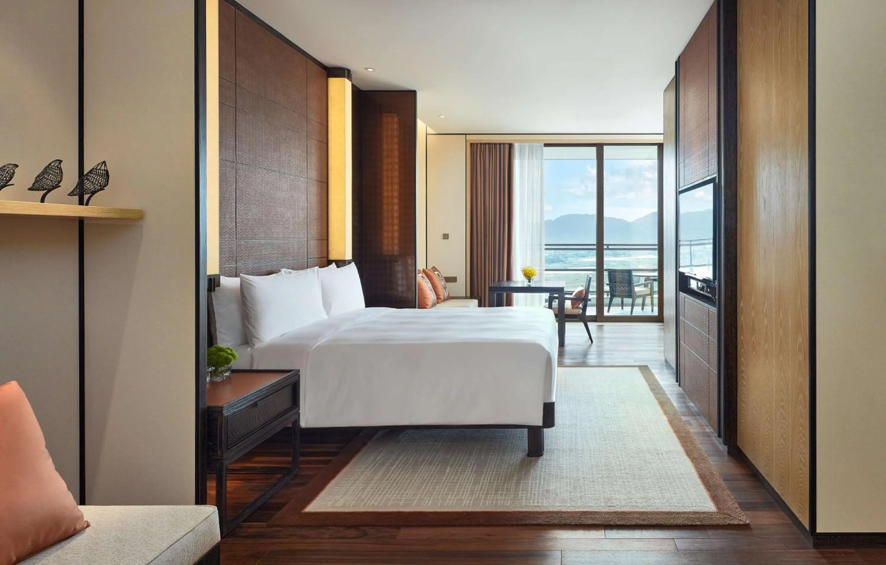 Photo of the whole room, Bed in Grand Hyatt Sanya Haitang Bay Resort and Spa