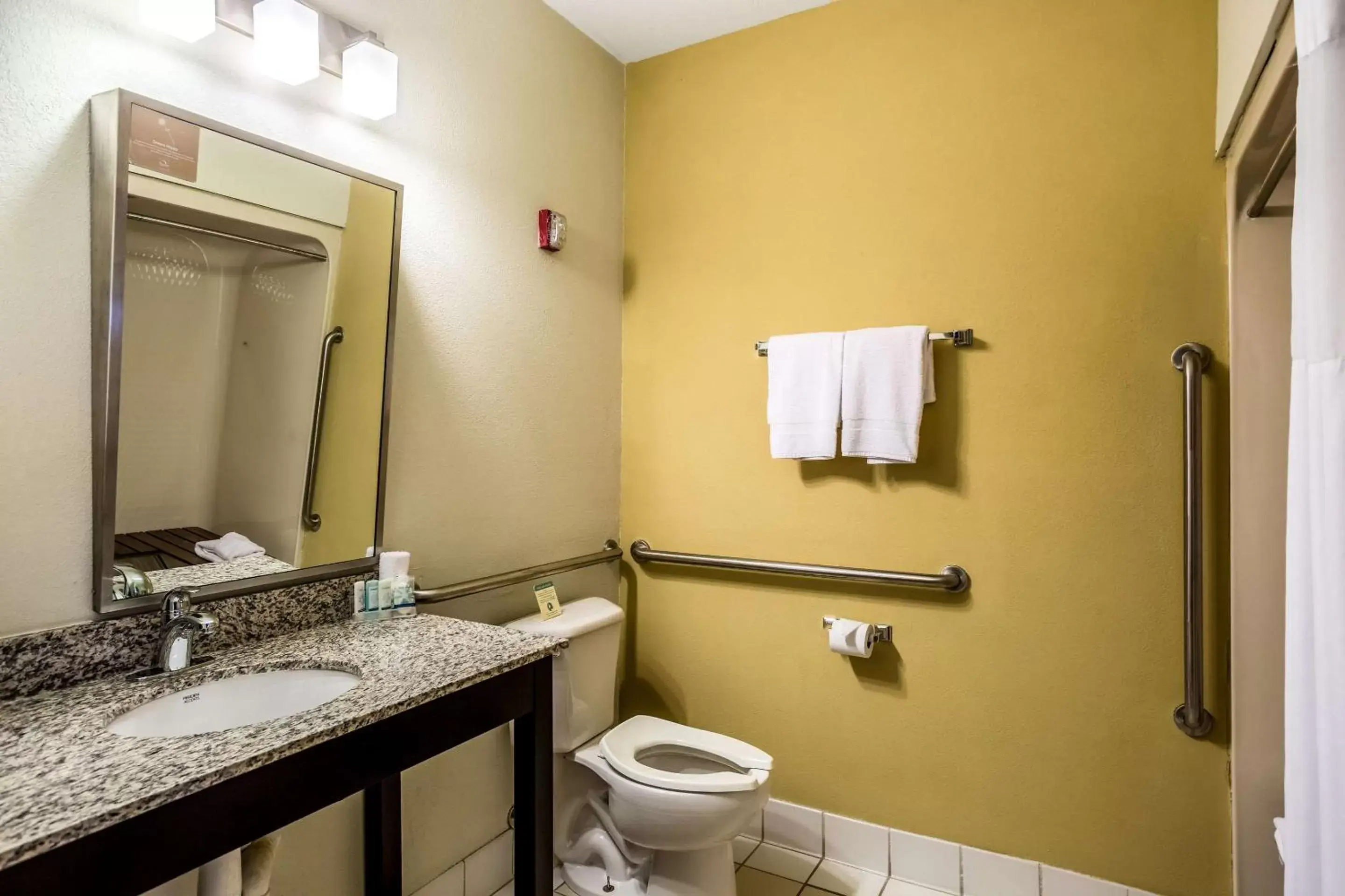 Bathroom in Sleep Inn Owensboro