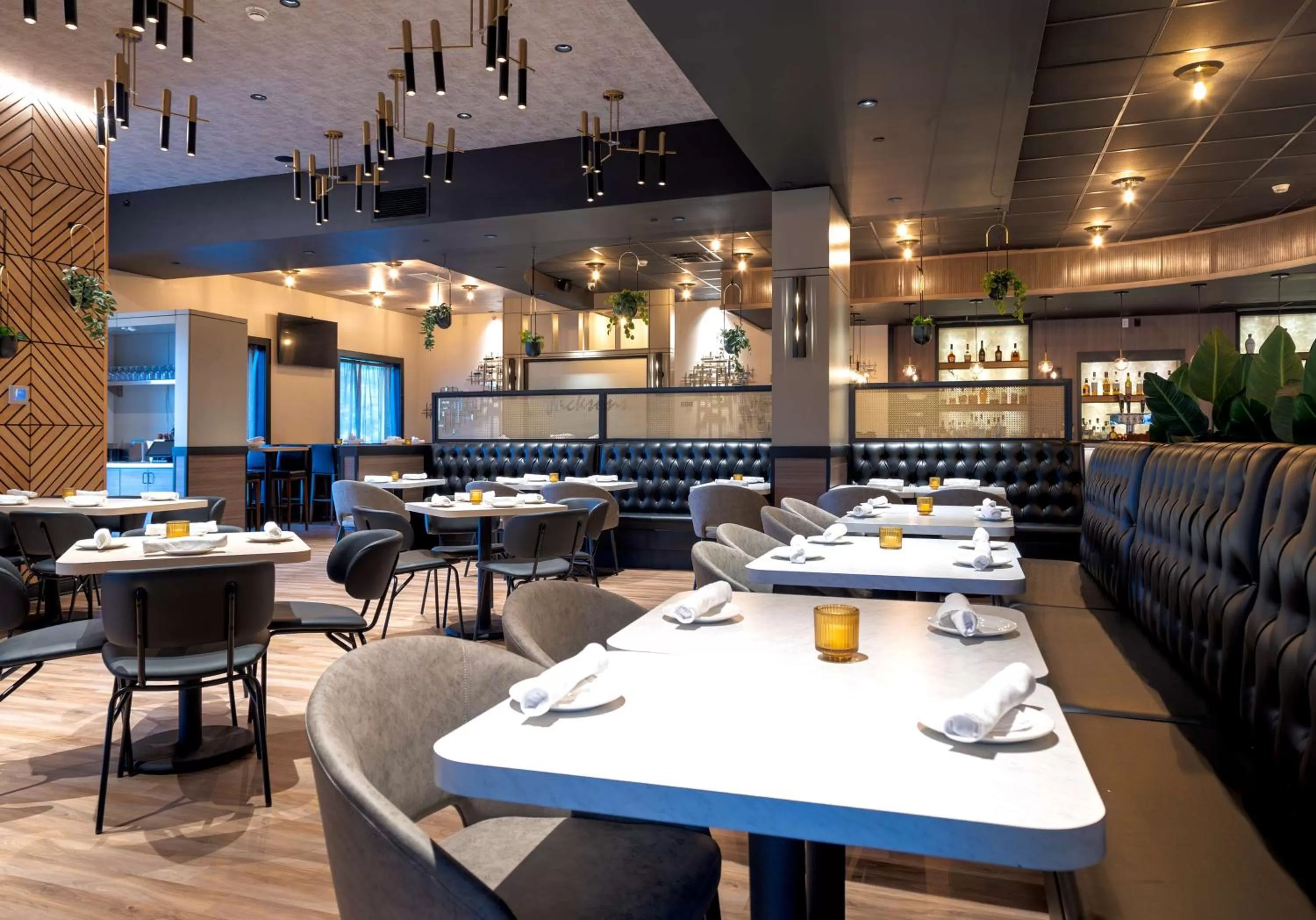 Restaurant/places to eat in Hilton Garden Inn Pittsburgh/Southpointe