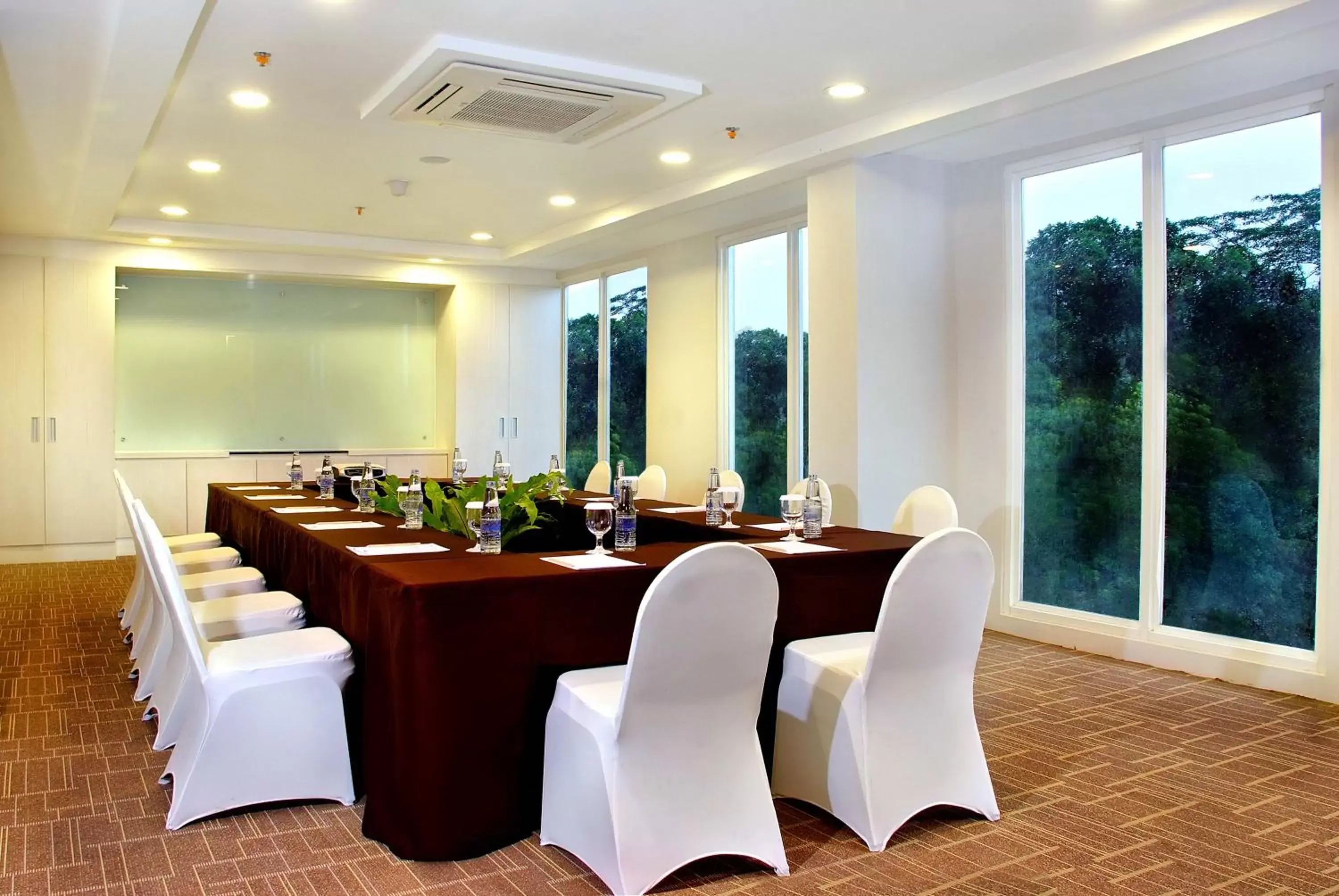 Meeting/conference room in ASTON Bogor Hotel and Resort