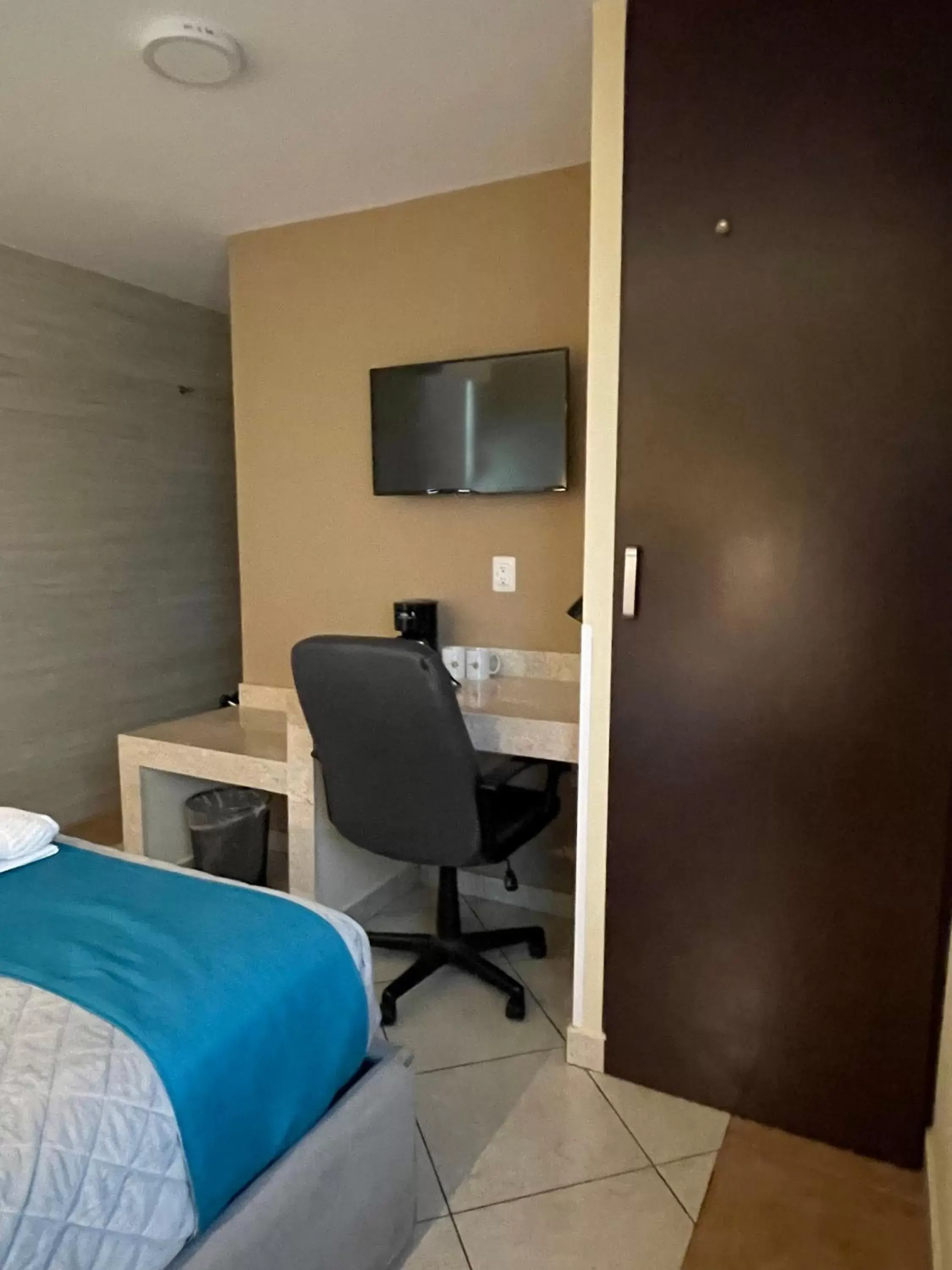 hair dresser, TV/Entertainment Center in EXECUTIROOMS VERACRUZ