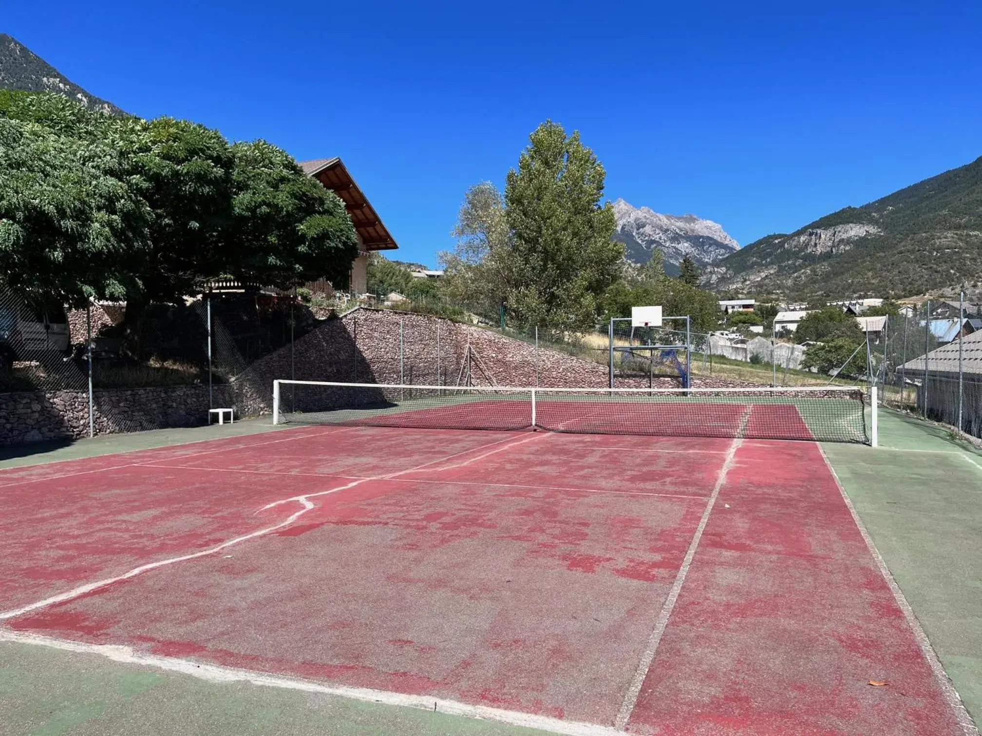 Tennis court, Tennis/Squash in Le Catinat Fleuri