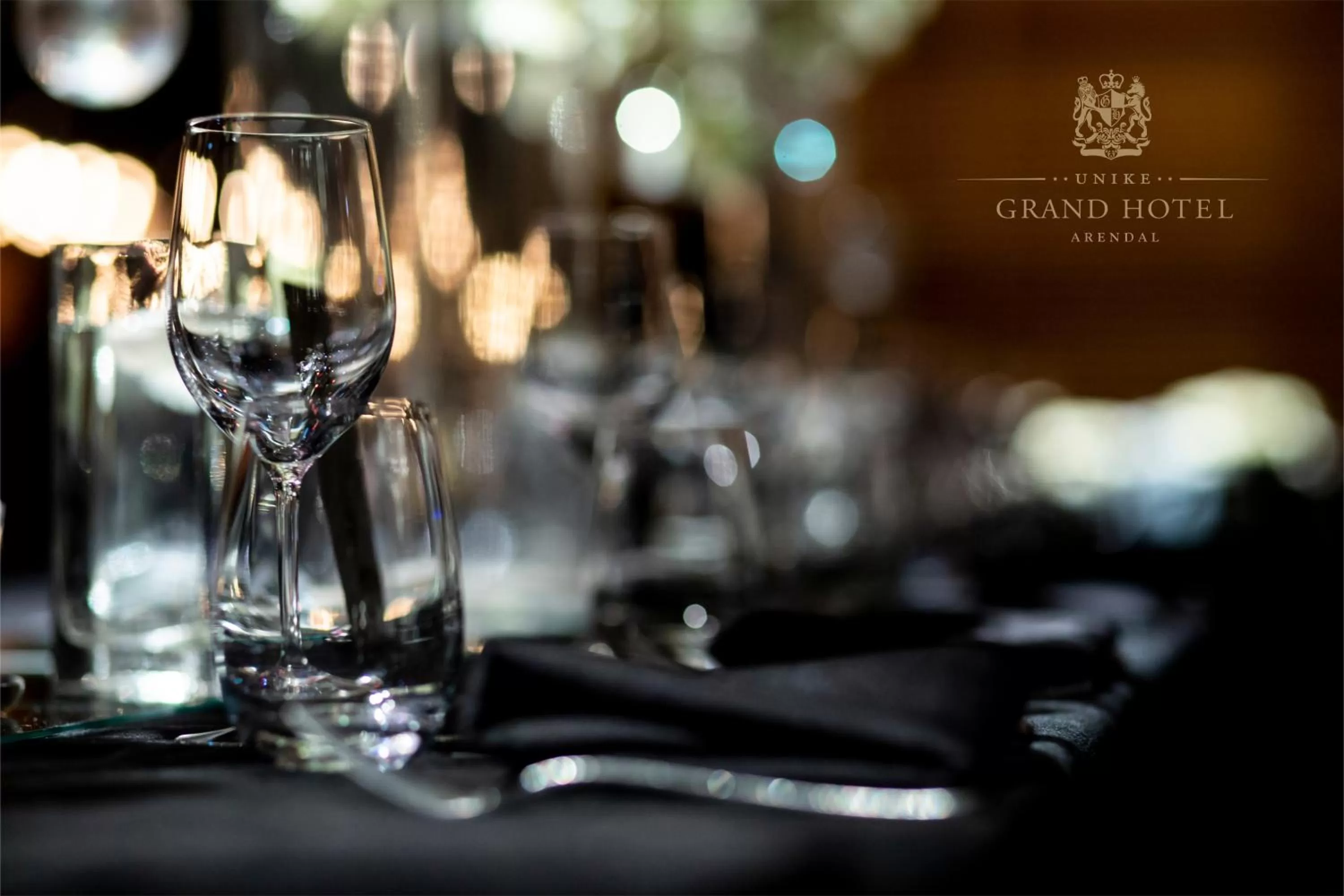 Lounge or bar in Grand Hotel Arendal - Unike Hoteller