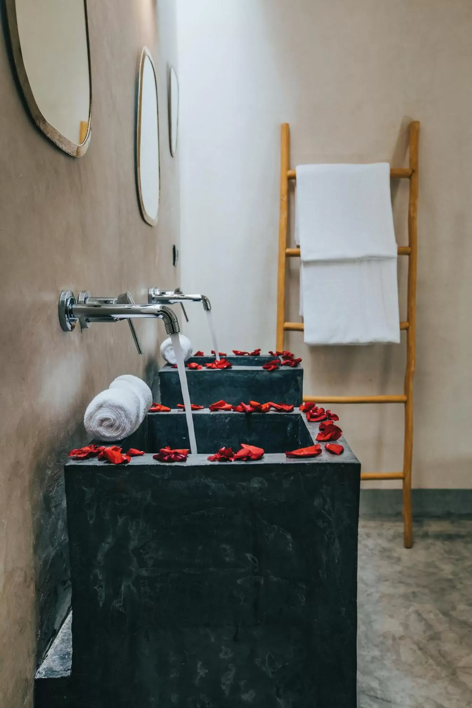 Bathroom in Ambre & Epices Jungle Hotel & Spa