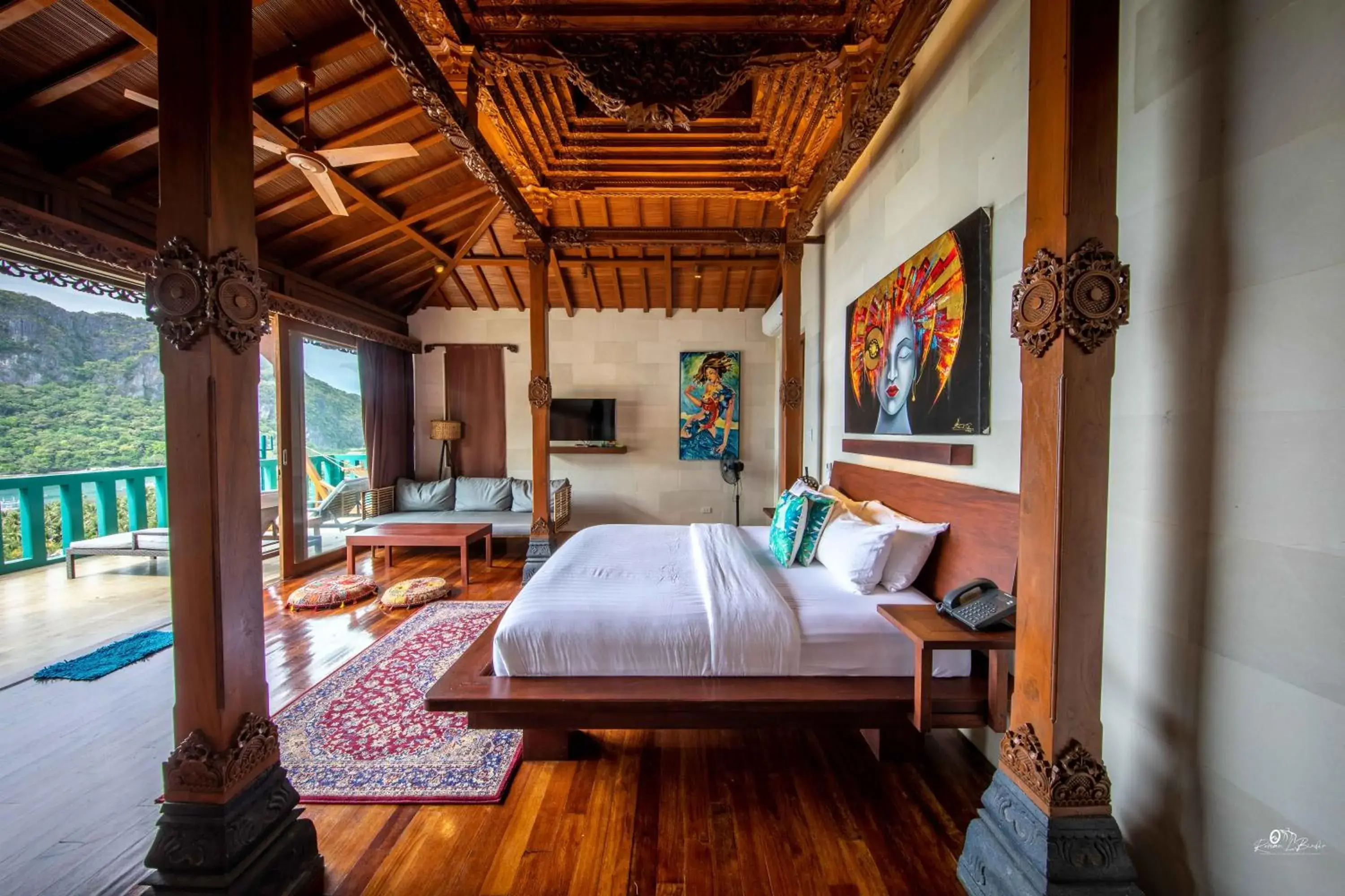 Bed in Karuna El Nido Villas