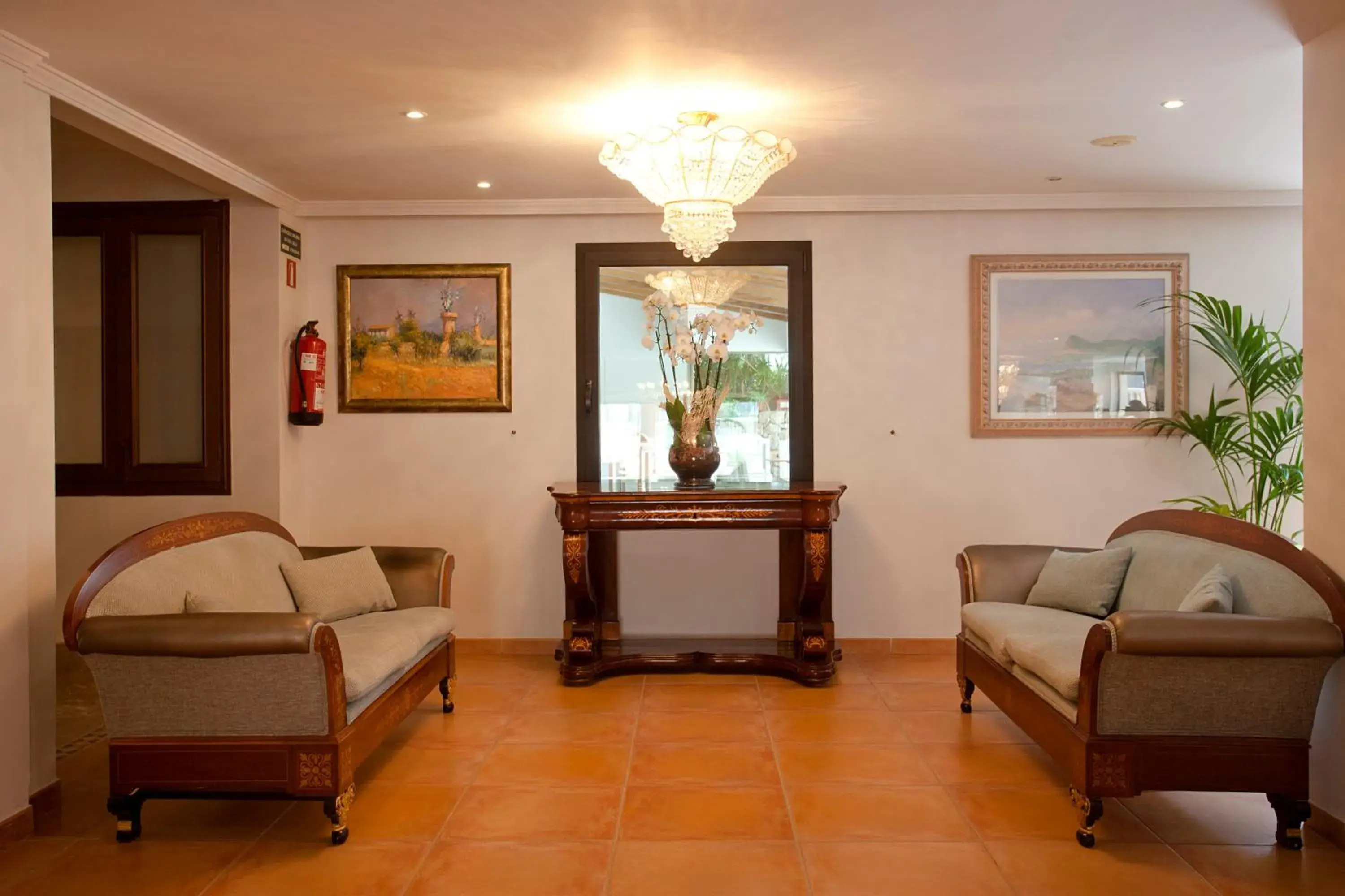 Living room, Lobby/Reception in Mon Port Hotel & Spa