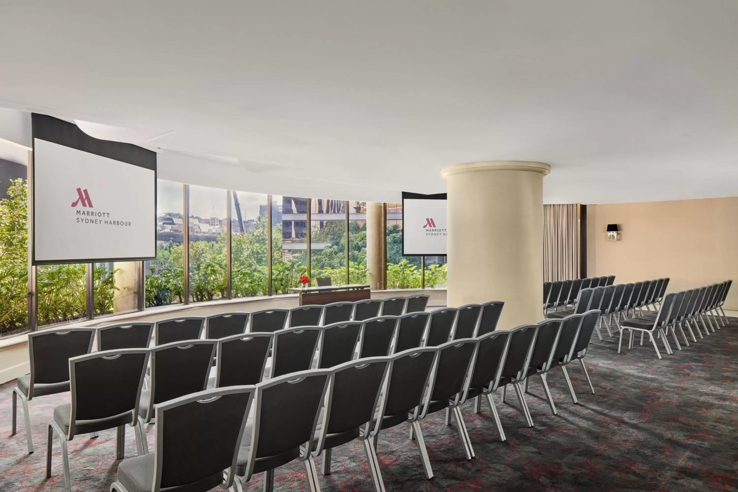 Meeting/conference room in Sydney Harbour Marriott Hotel at Circular Quay