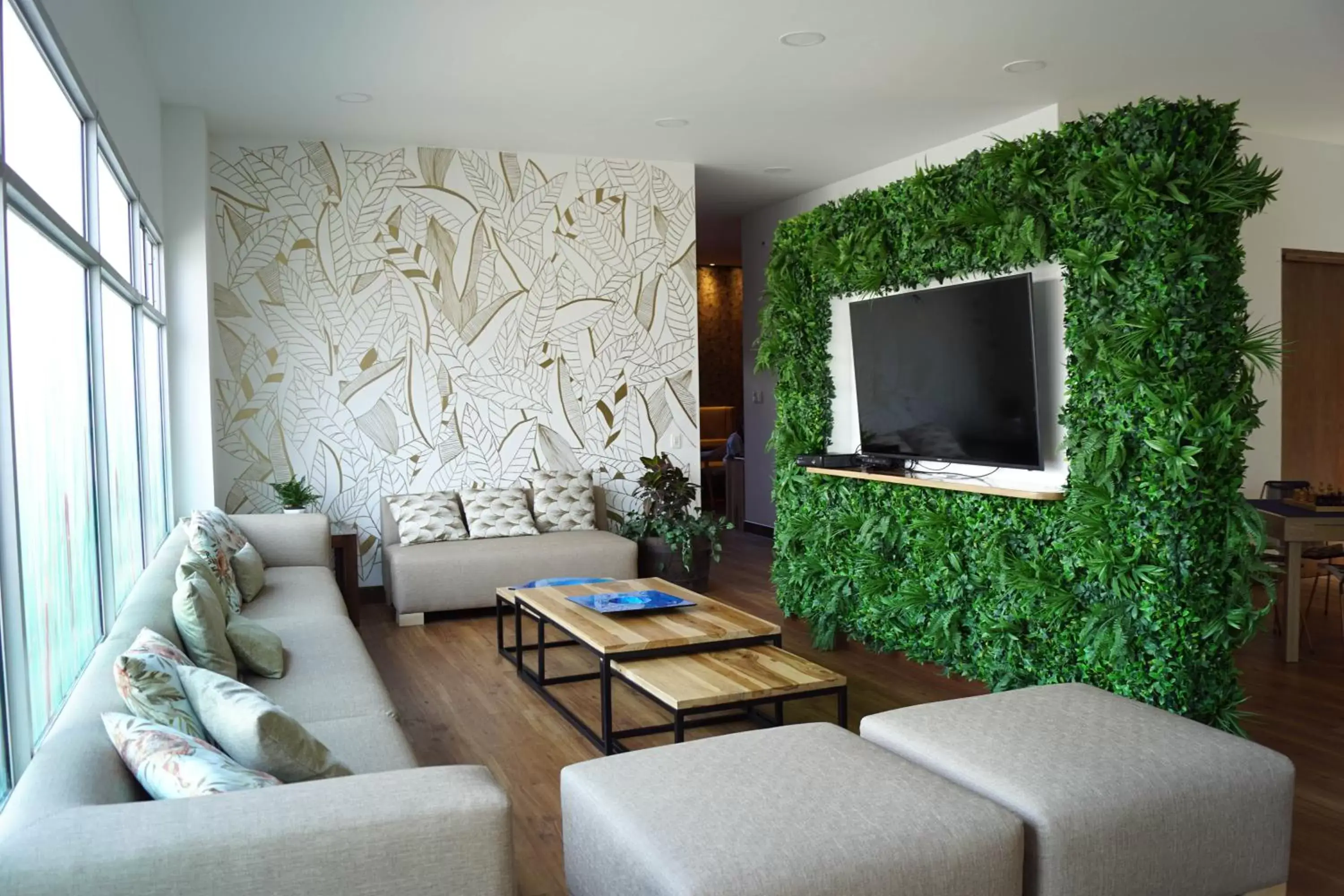 Communal lounge/ TV room, Seating Area in Hotel Factory Green Bogotá