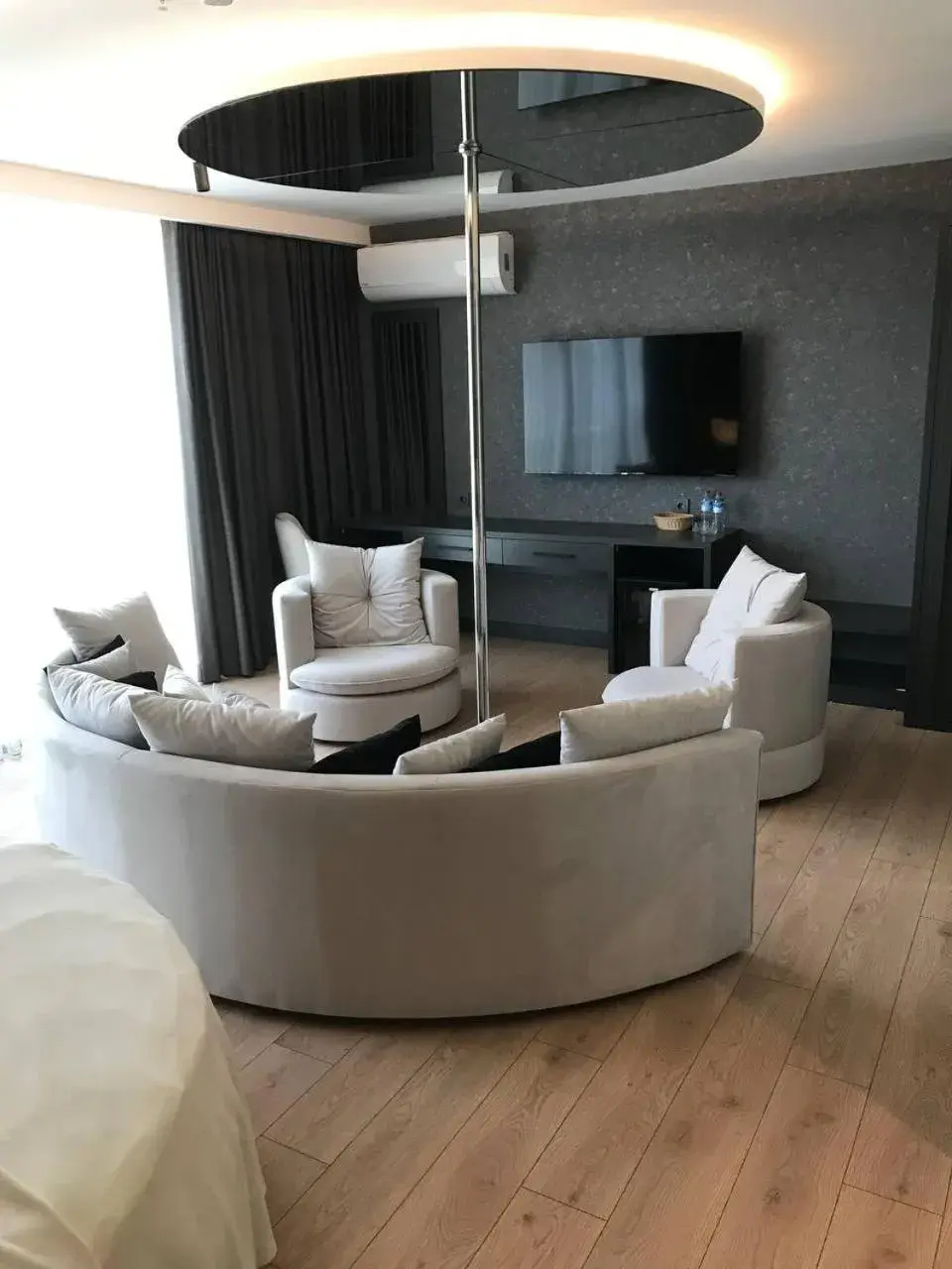 Massage, Seating Area in Esila Hotel