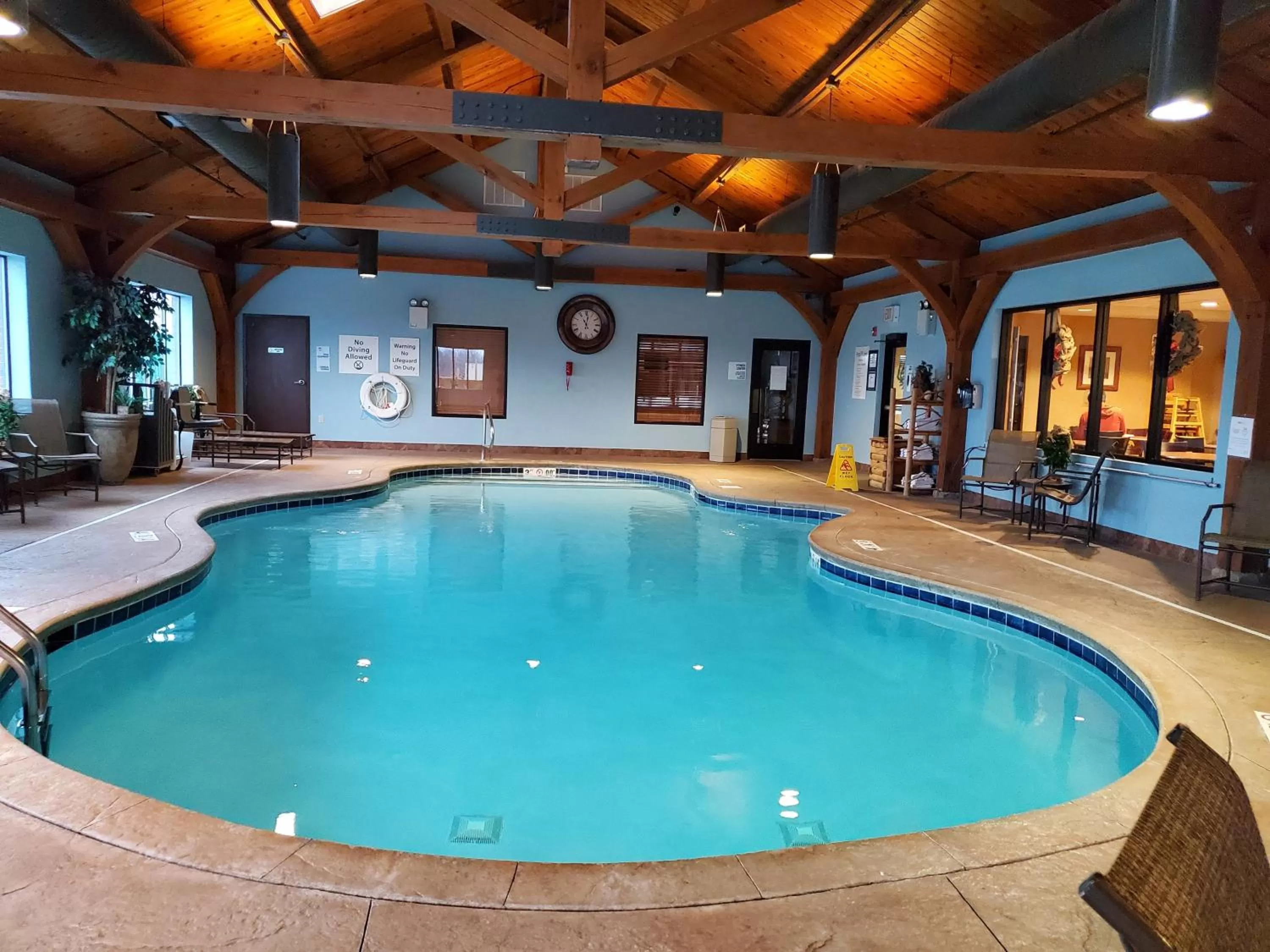 Swimming pool in Holiday Inn Express & Suites Donegal by IHG