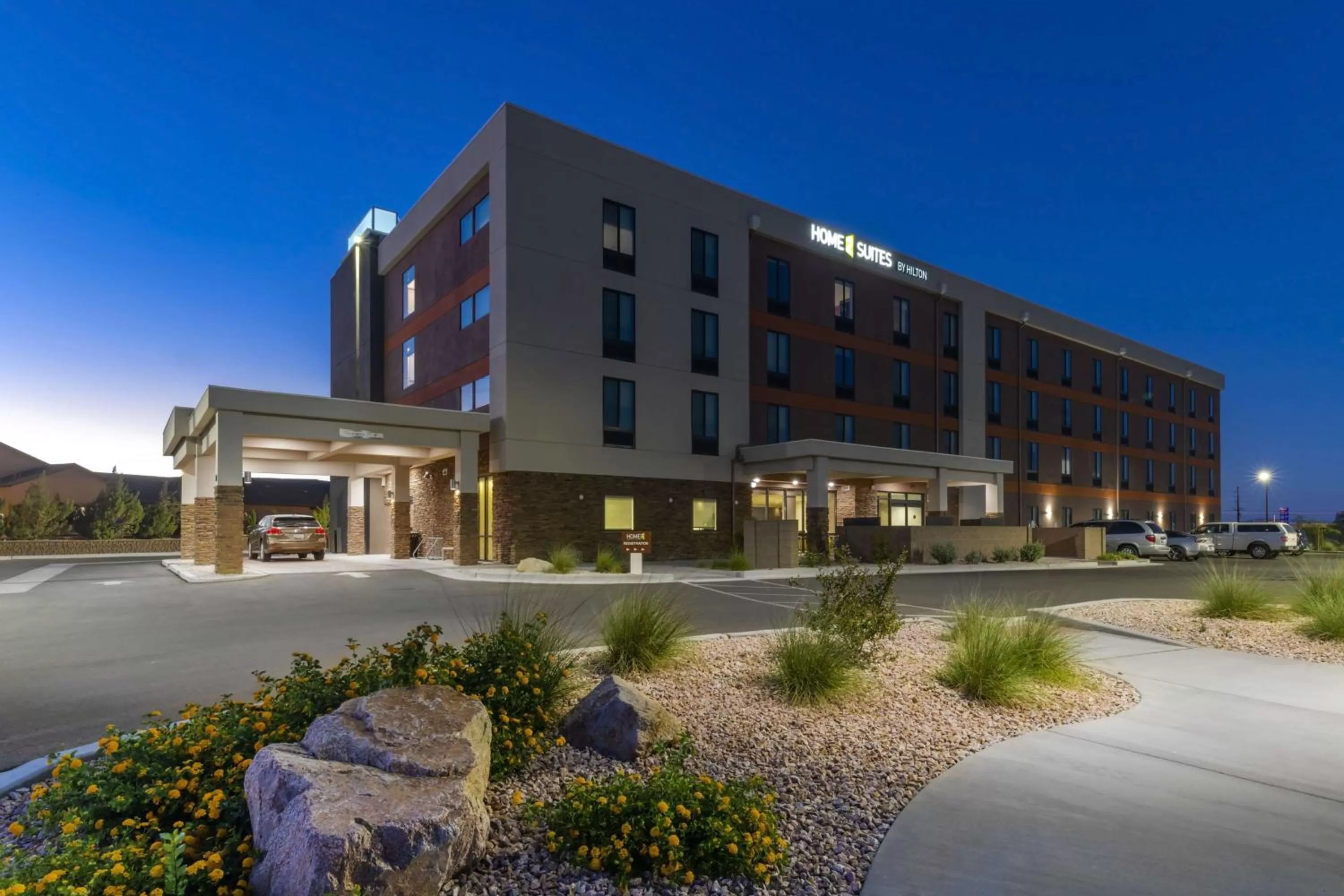 Property building in Home2 Suites by Hilton Kingman