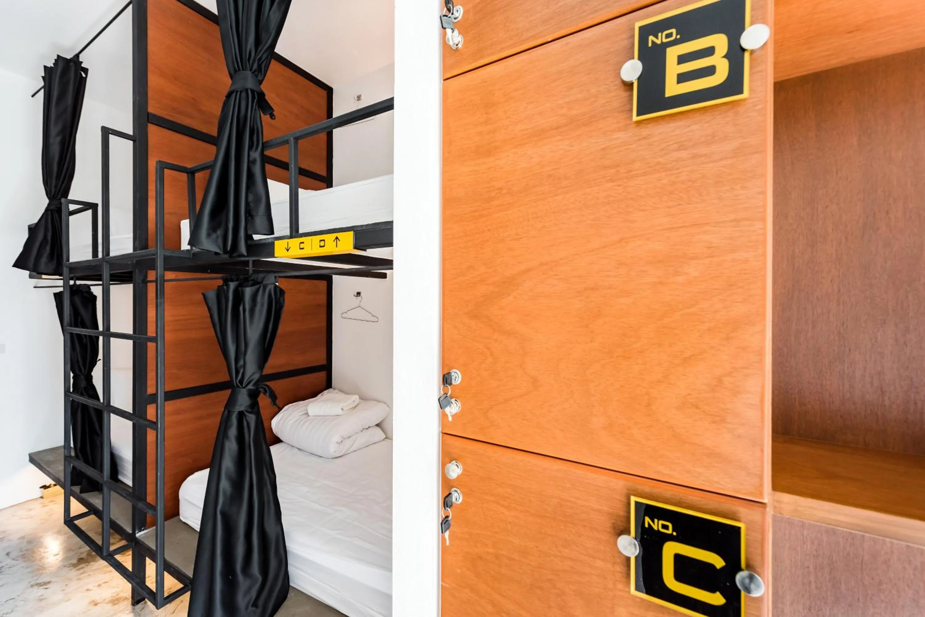 Bed in Book a Bed Poshtel - SHA Plus