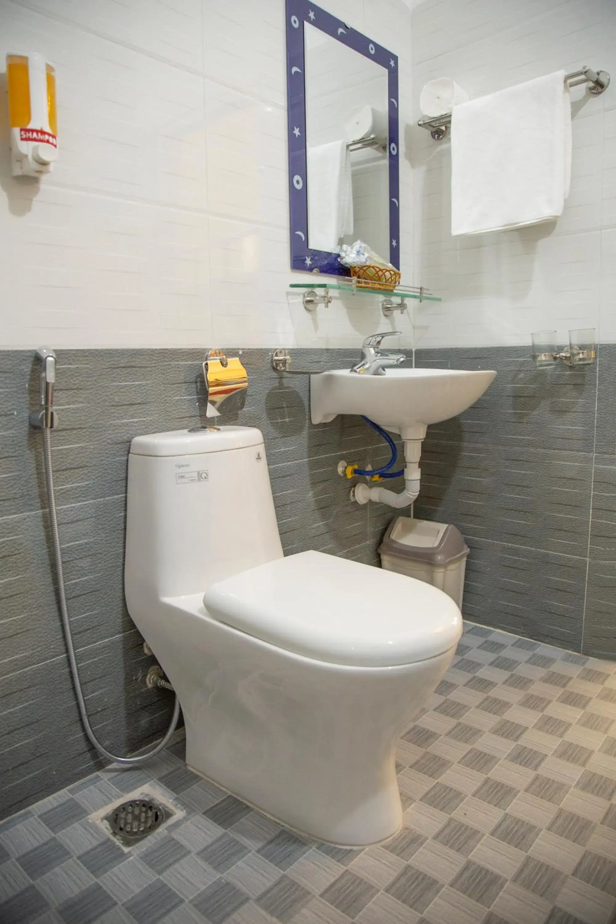 Toilet, Bathroom in Hanoi City Backpackers Hostel