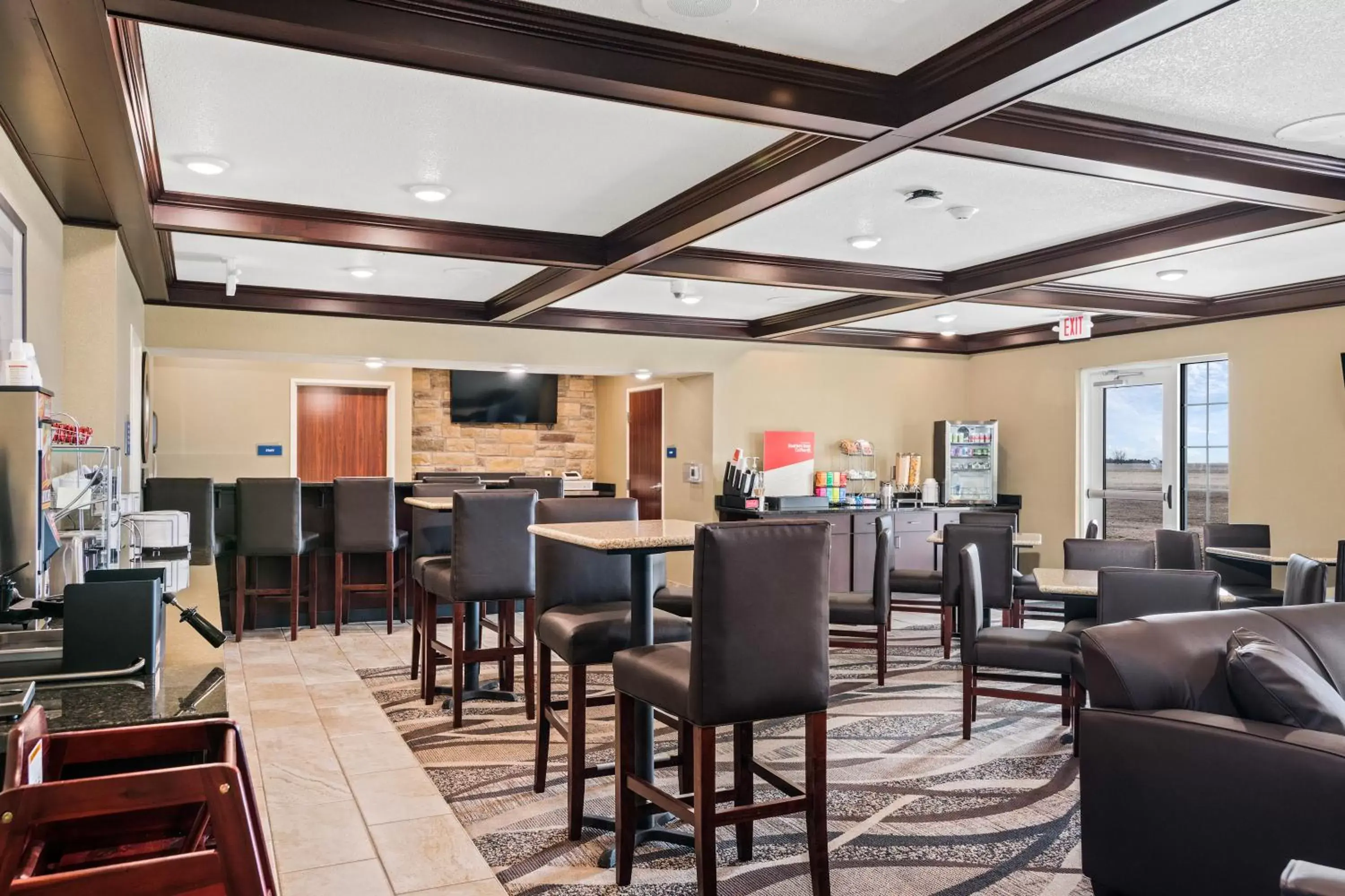 Breakfast in Cobblestone Inn & Suites - Yuma Breakfast in Cobblestone Inn & Suites - Yuma