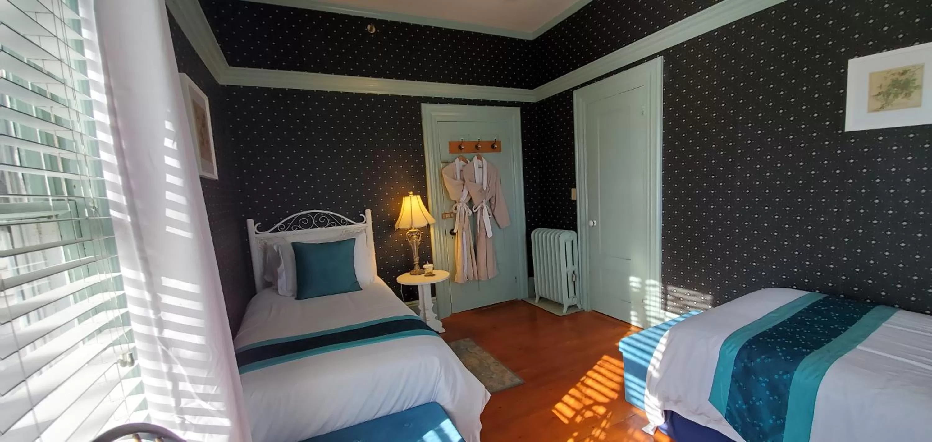 Bed in Blackberry Inn