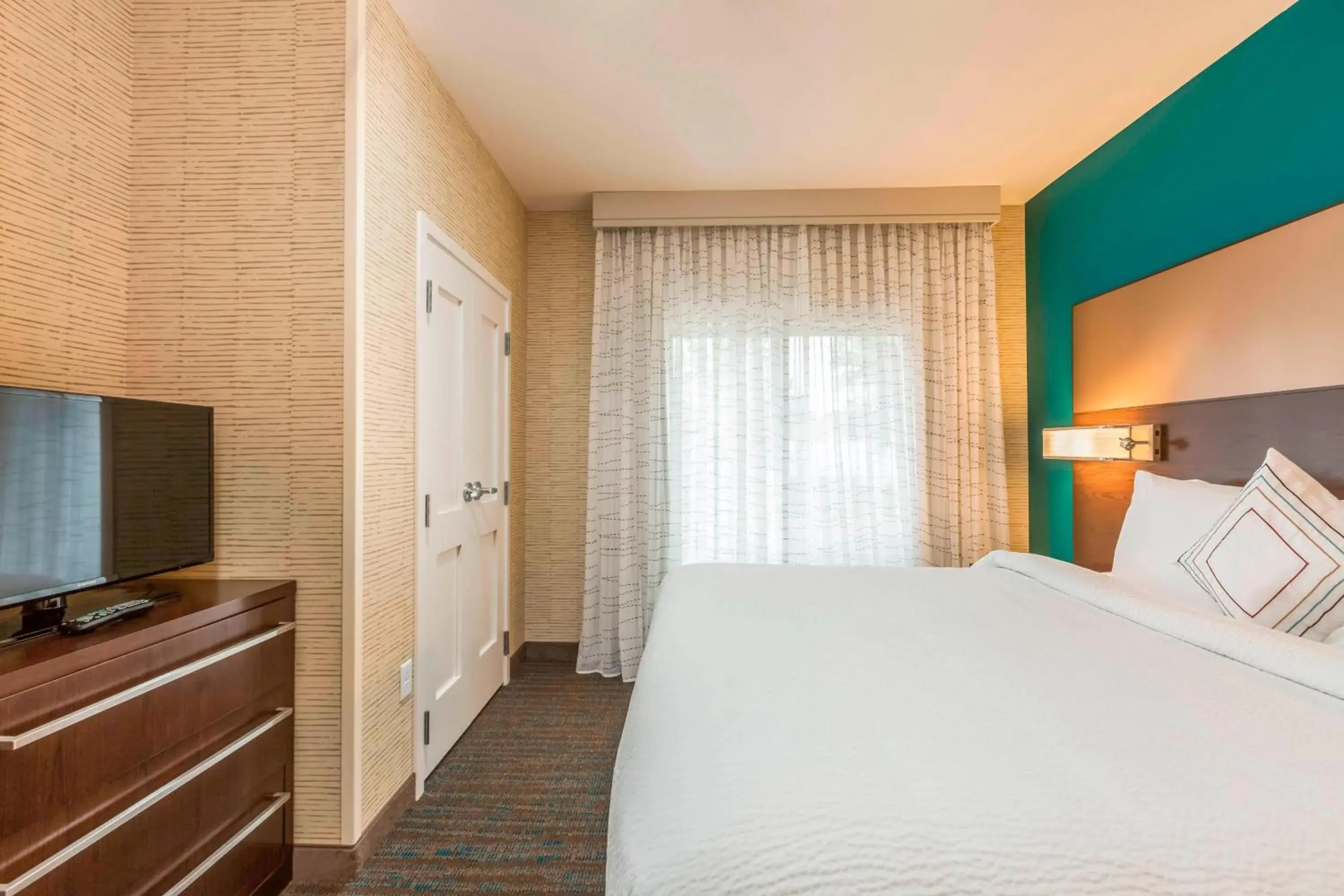 Bedroom, Bed in Residence Inn by Marriott Portland Hillsboro/Brookwood