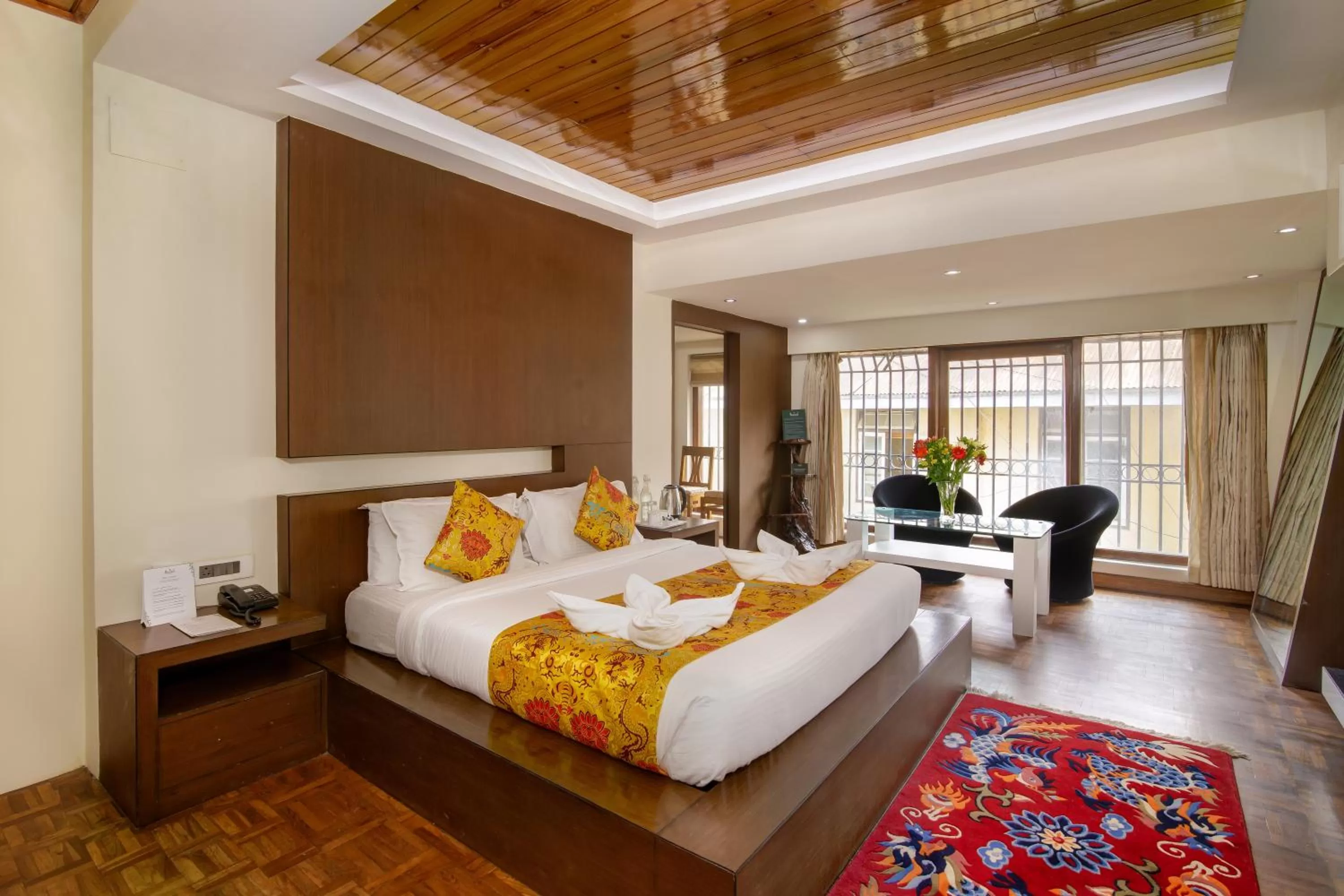 Bed in Muscatel Yavachi - 400 Mts from MG Marg