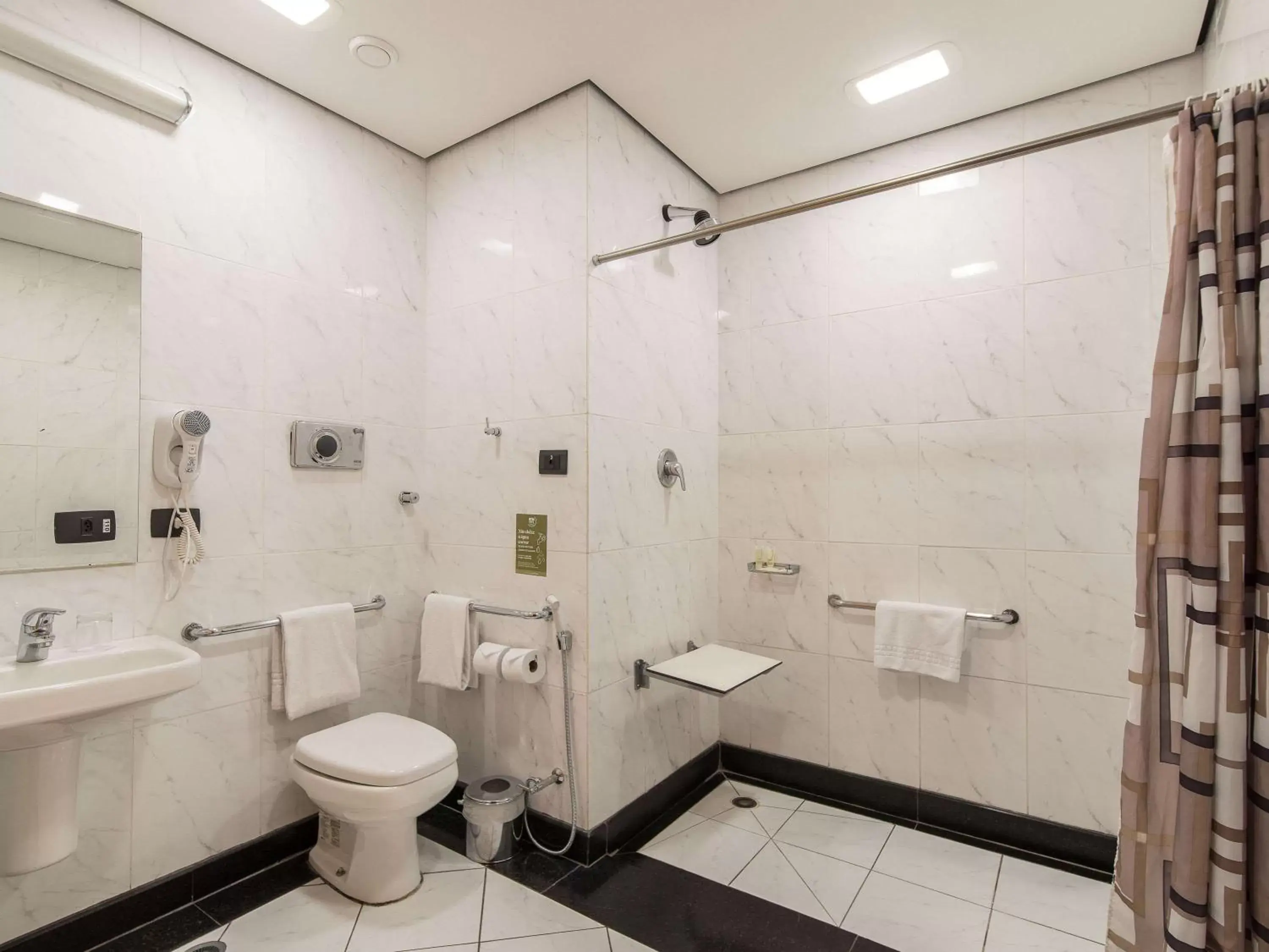 Photo of the whole room, Bathroom in Novotel Sao Paulo Center Norte