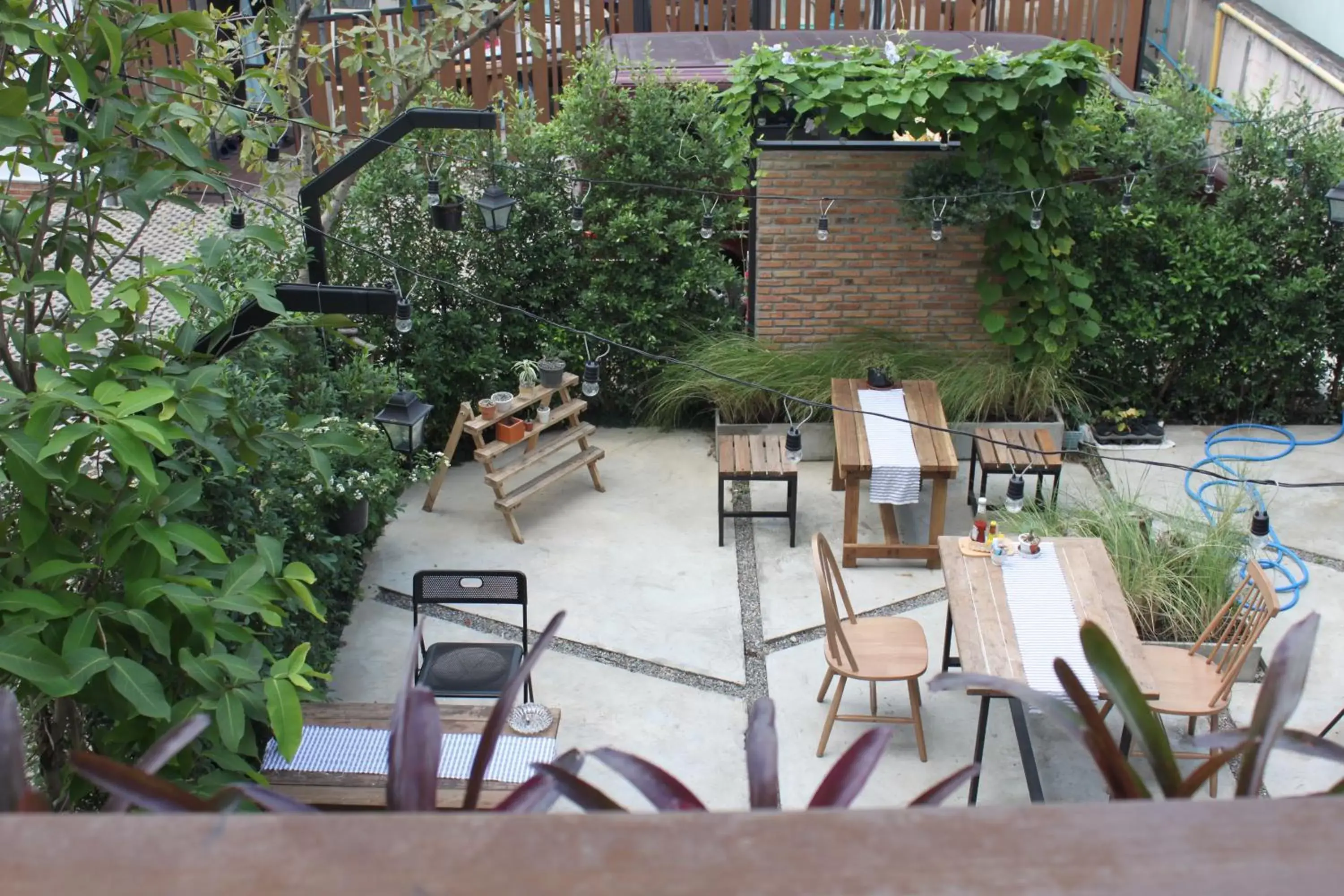 Patio in The Old City Wall Inn