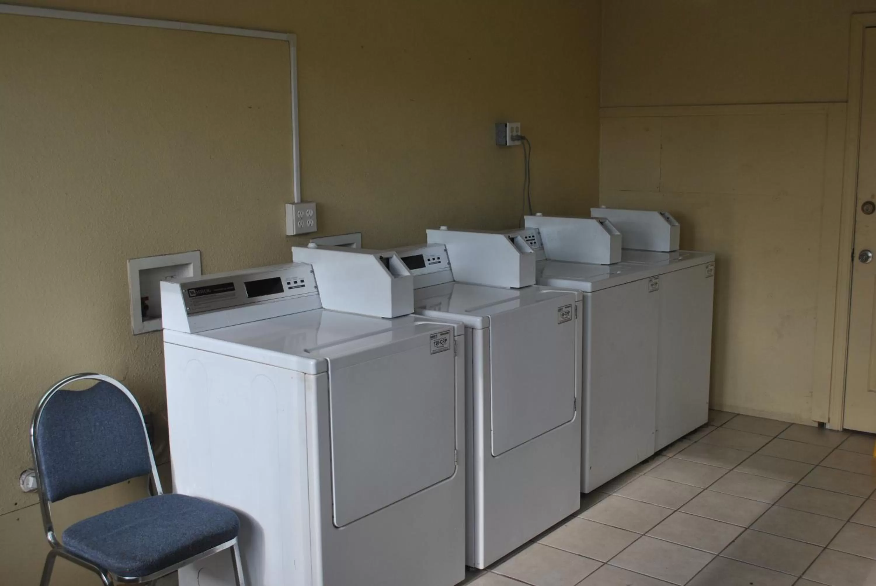 Area and facilities in Super 8 by Wyndham Tulsa - Route 66