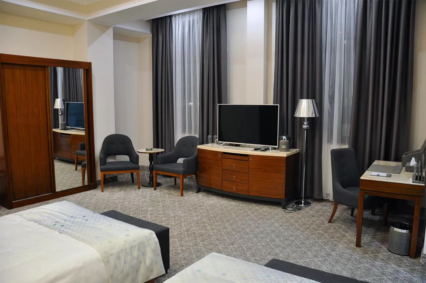 Bed in Parliament Palace Hotel