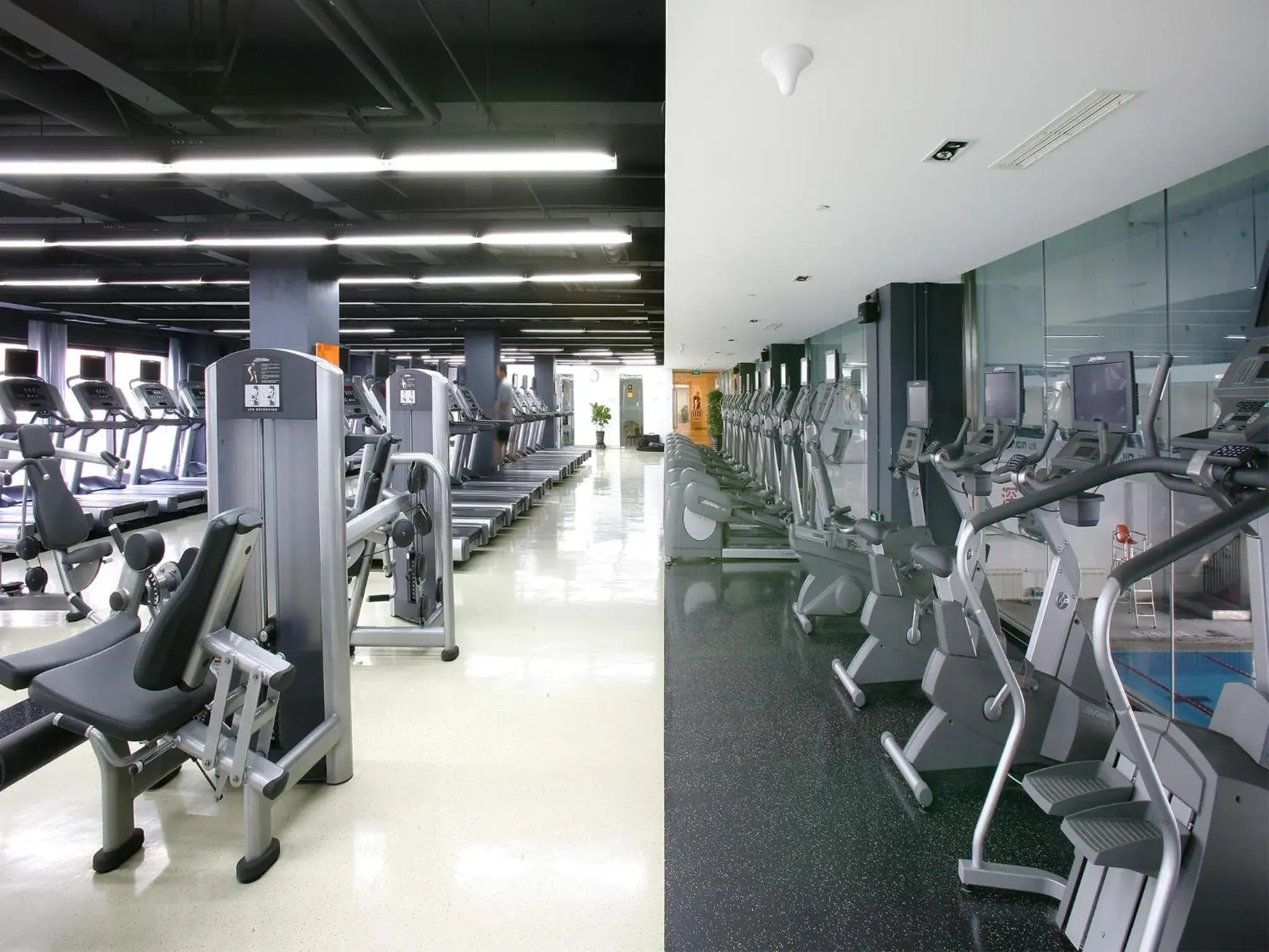 Fitness centre/facilities, Fitness Center/Facilities in Mercure Wanshang Beijing Hotel