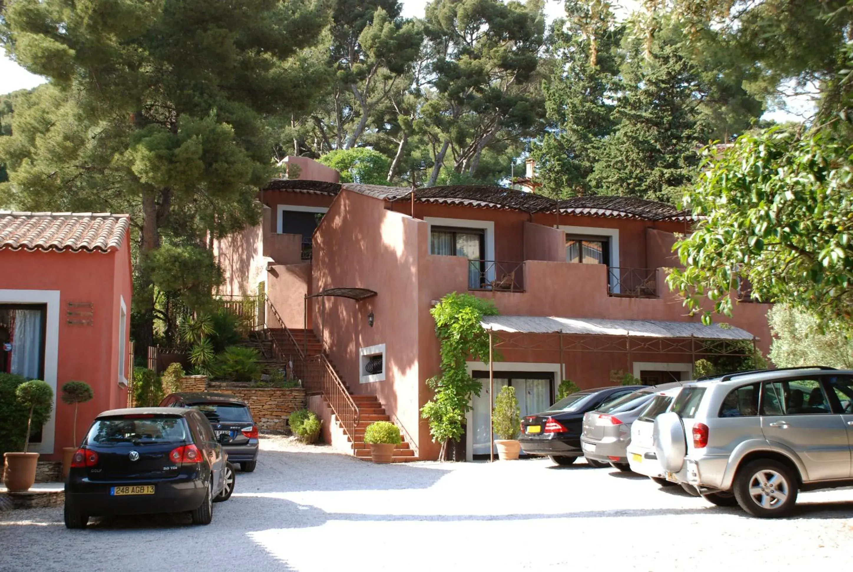 Parking, Property Building in Les Jardins de Cassis