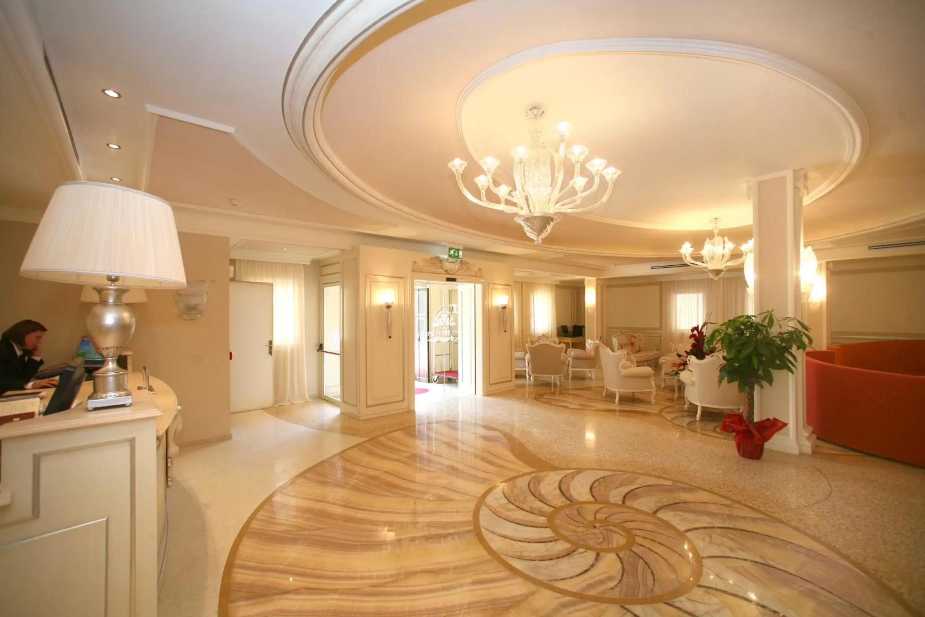 Lobby or reception in Palace Hotel Vieste Lobby or reception in Palace Hotel Vieste
