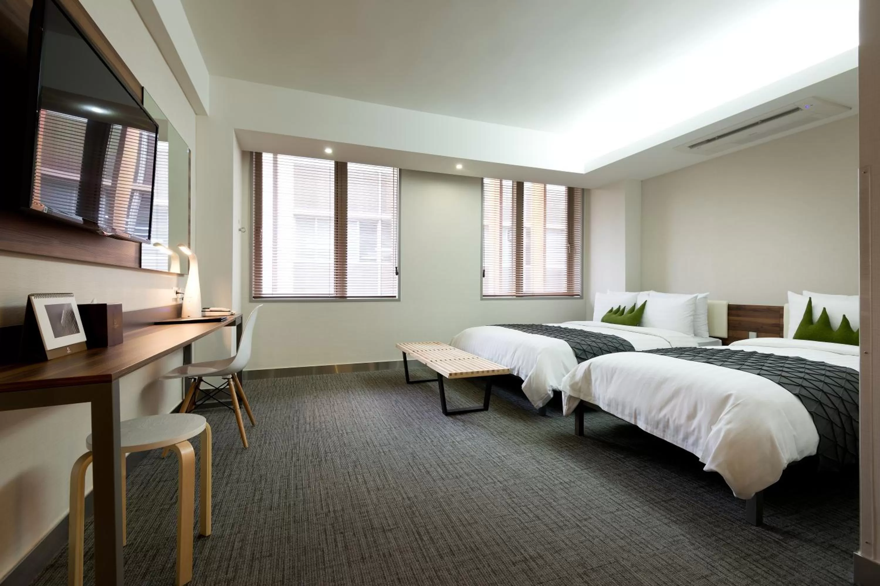Photo of the whole room, Bed in Metro Hotel Myeongdong