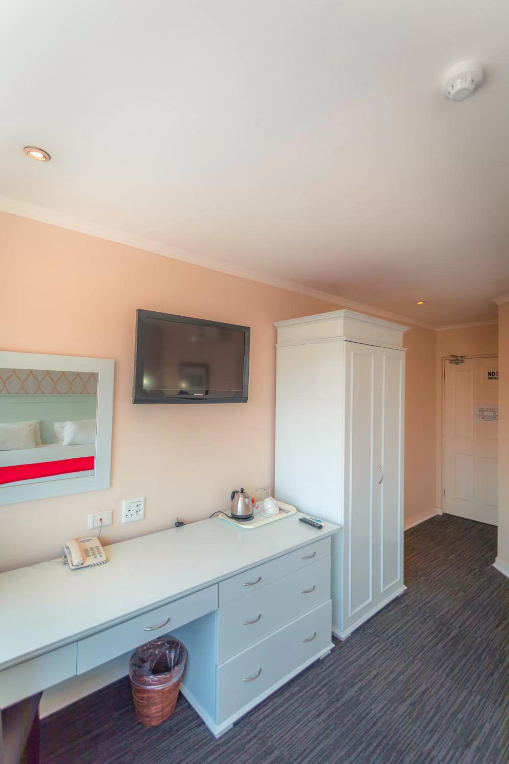 Bedroom in Florida Park Hotel, Florida Road