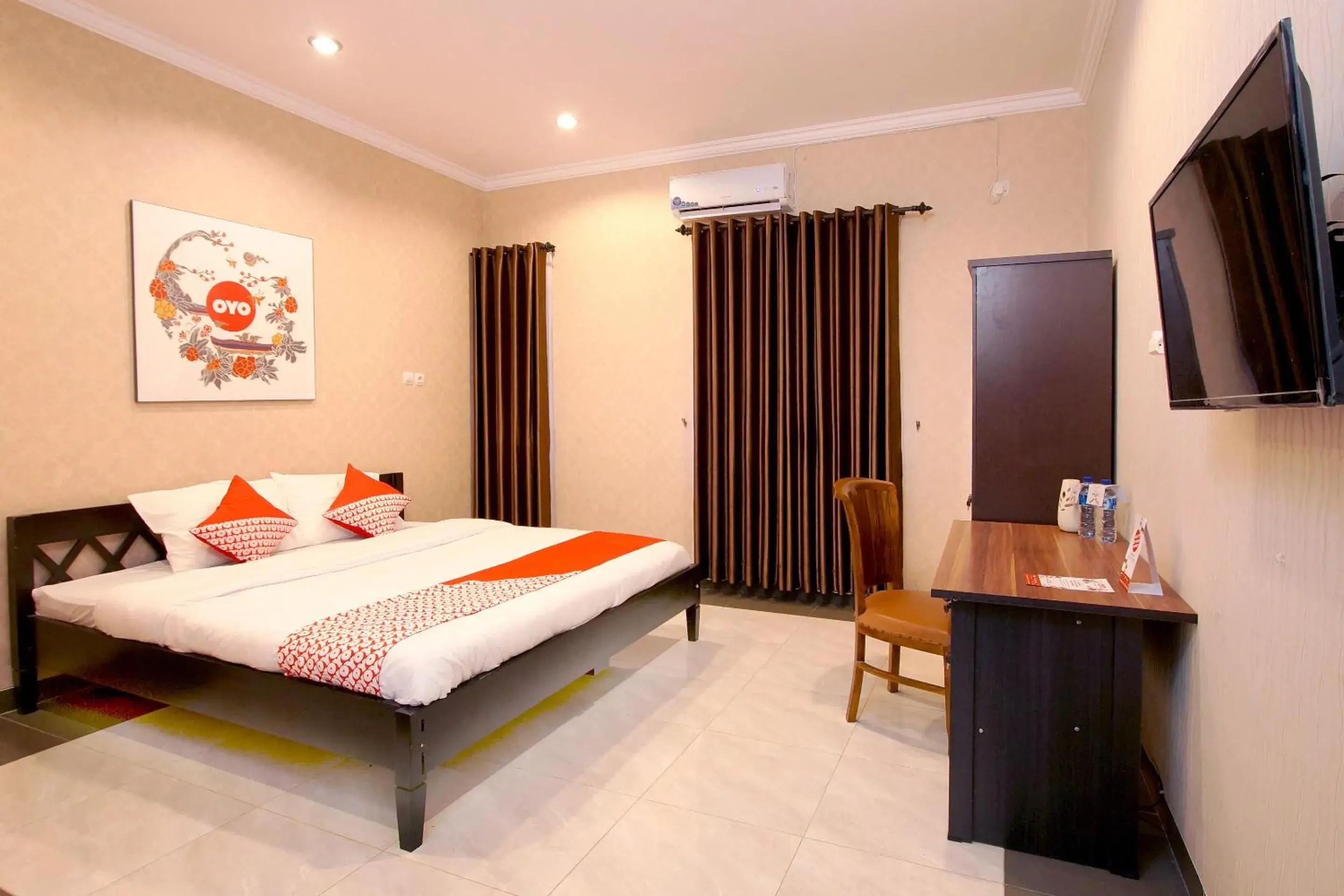 Bedroom, Bed in OYO 347 Bayang Brothers Residence