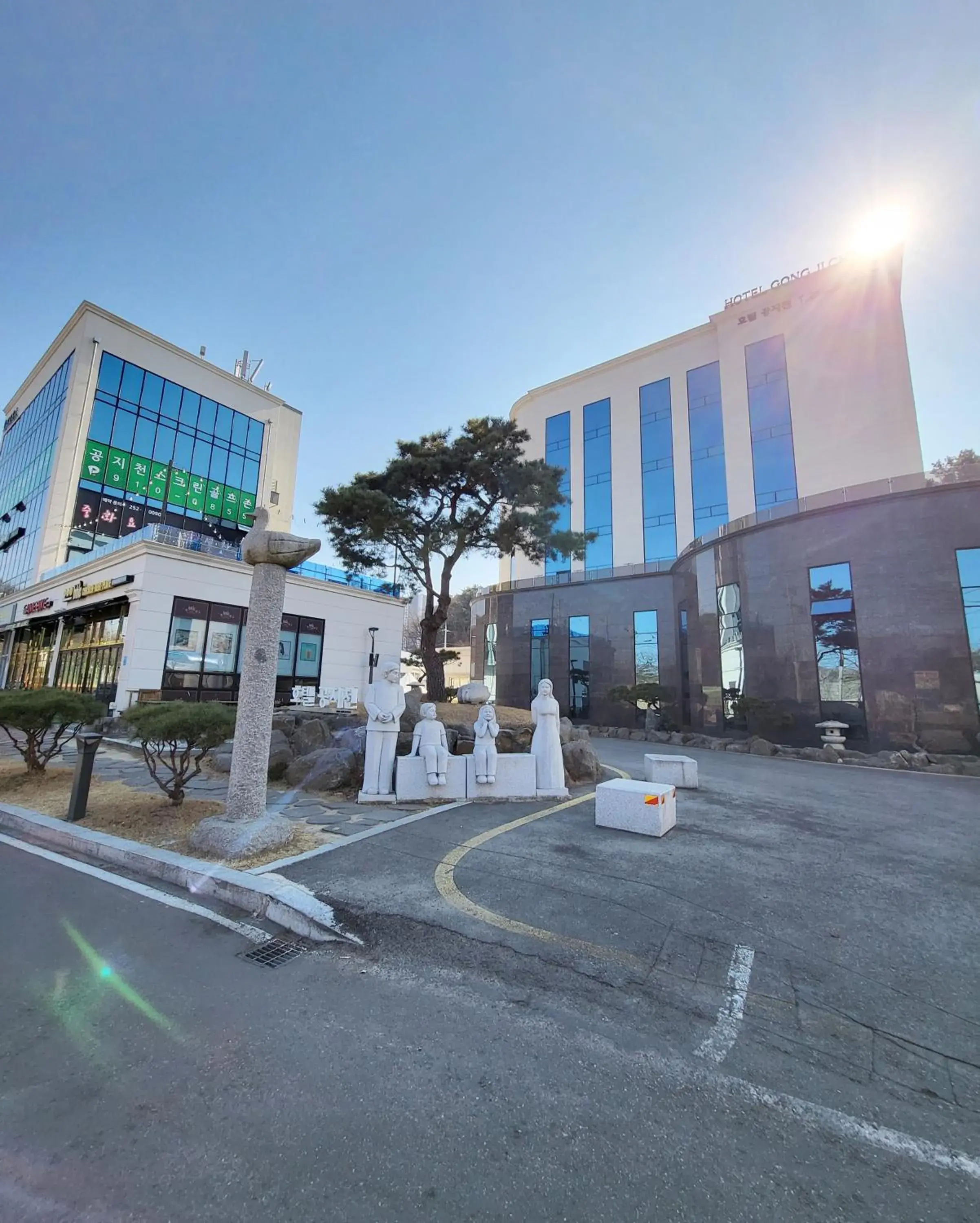 Property Building in Chuncheon Hotel Gongjicheon