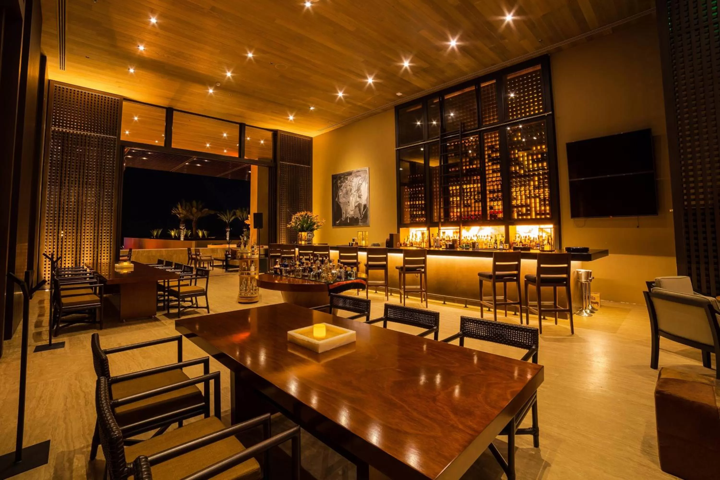 Lounge or bar in JW Marriott Los Cabos Beach Resort & Spa