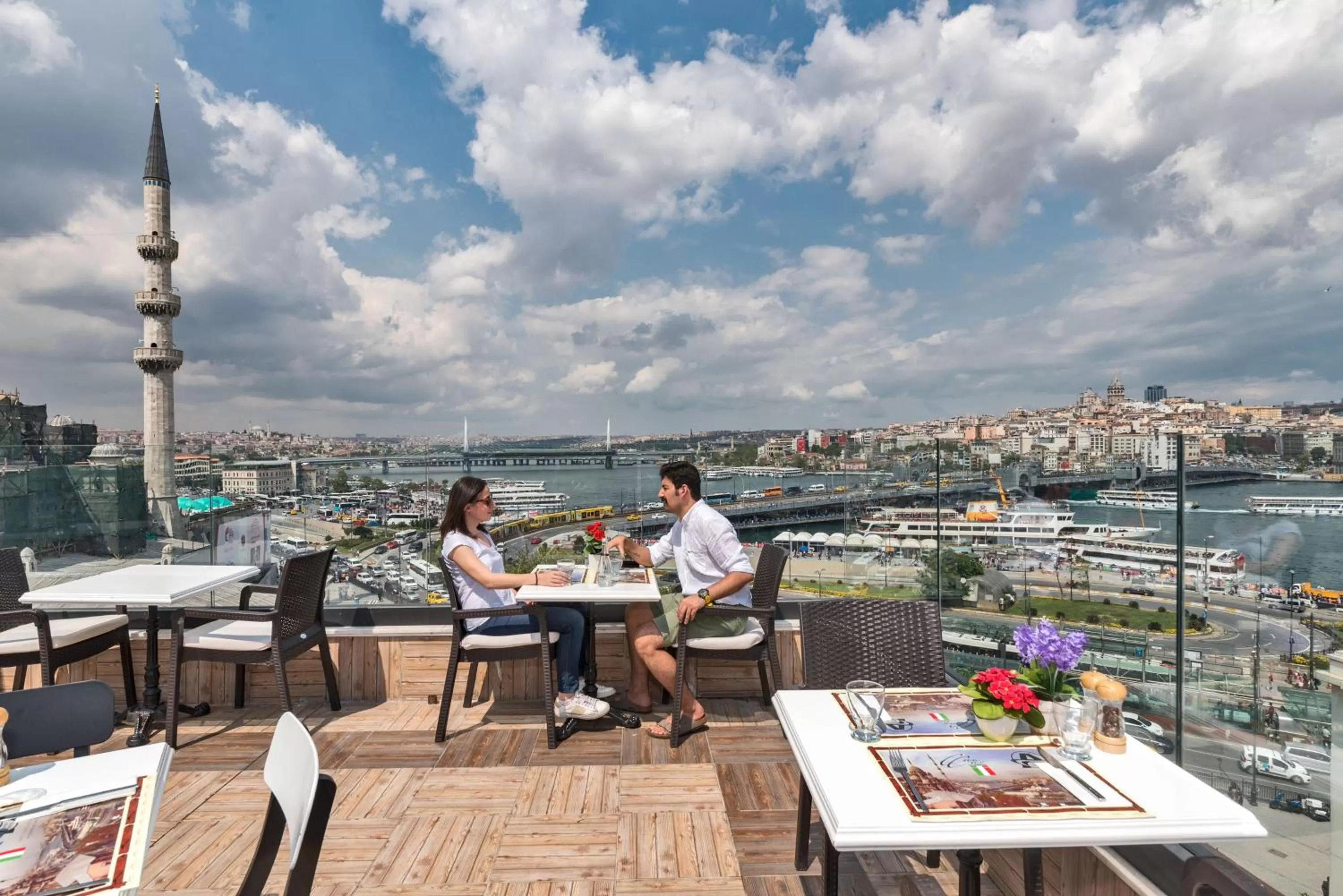 Restaurant/places to eat in Alpek Hotel