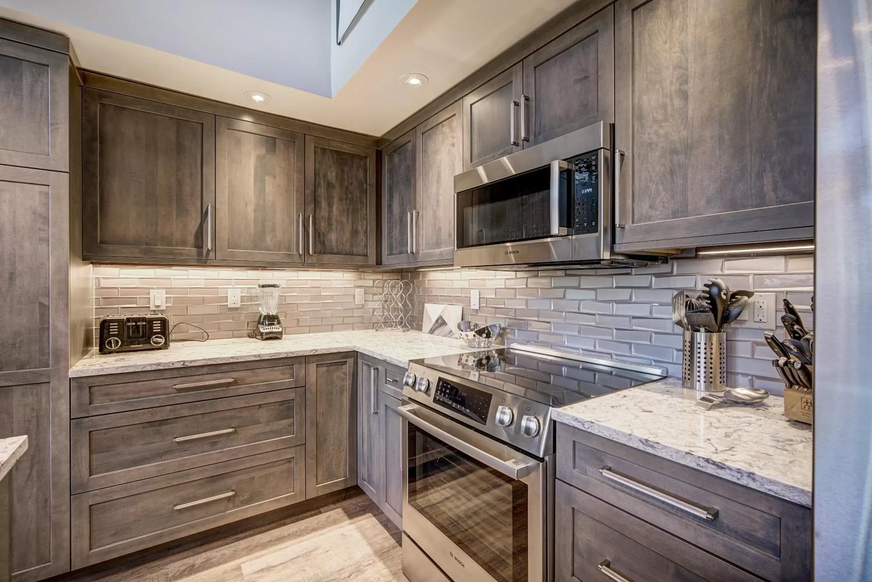 Kitchen/Kitchenette in The Pines Lodge, a RockResort