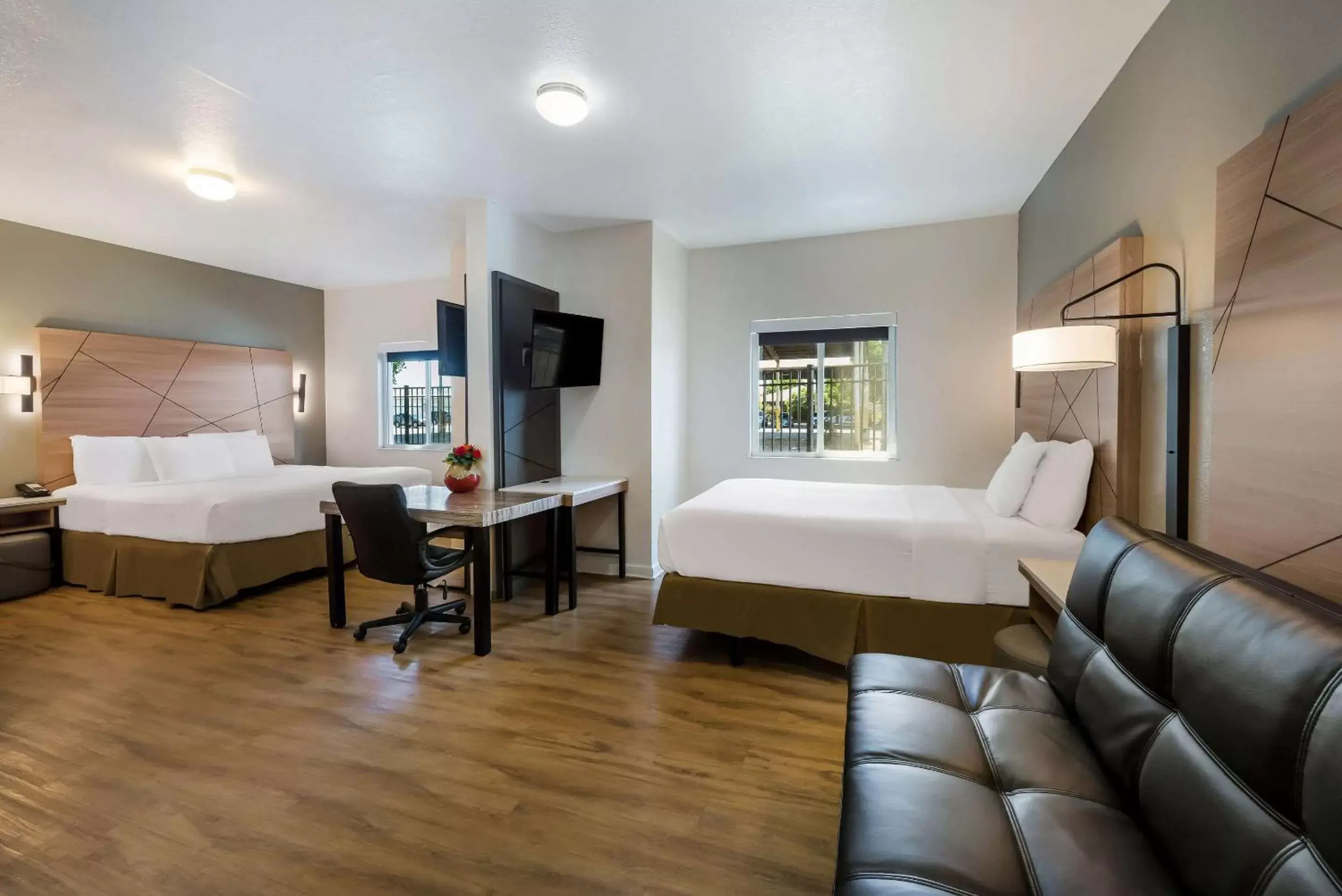 Bedroom in Quality Inn Yuba City-Marysville