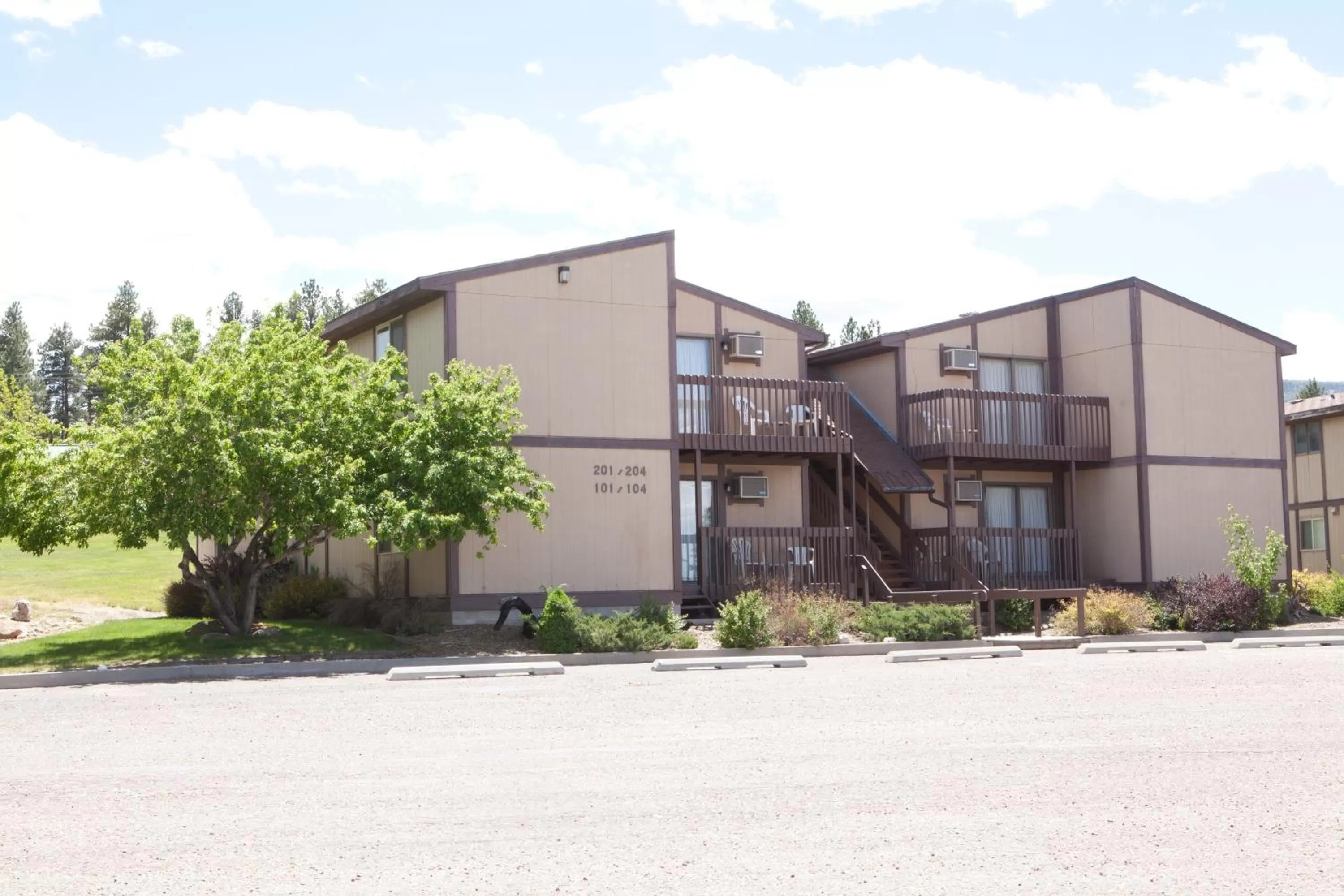 Facade/entrance, Property Building in Flaming Gorge Resort