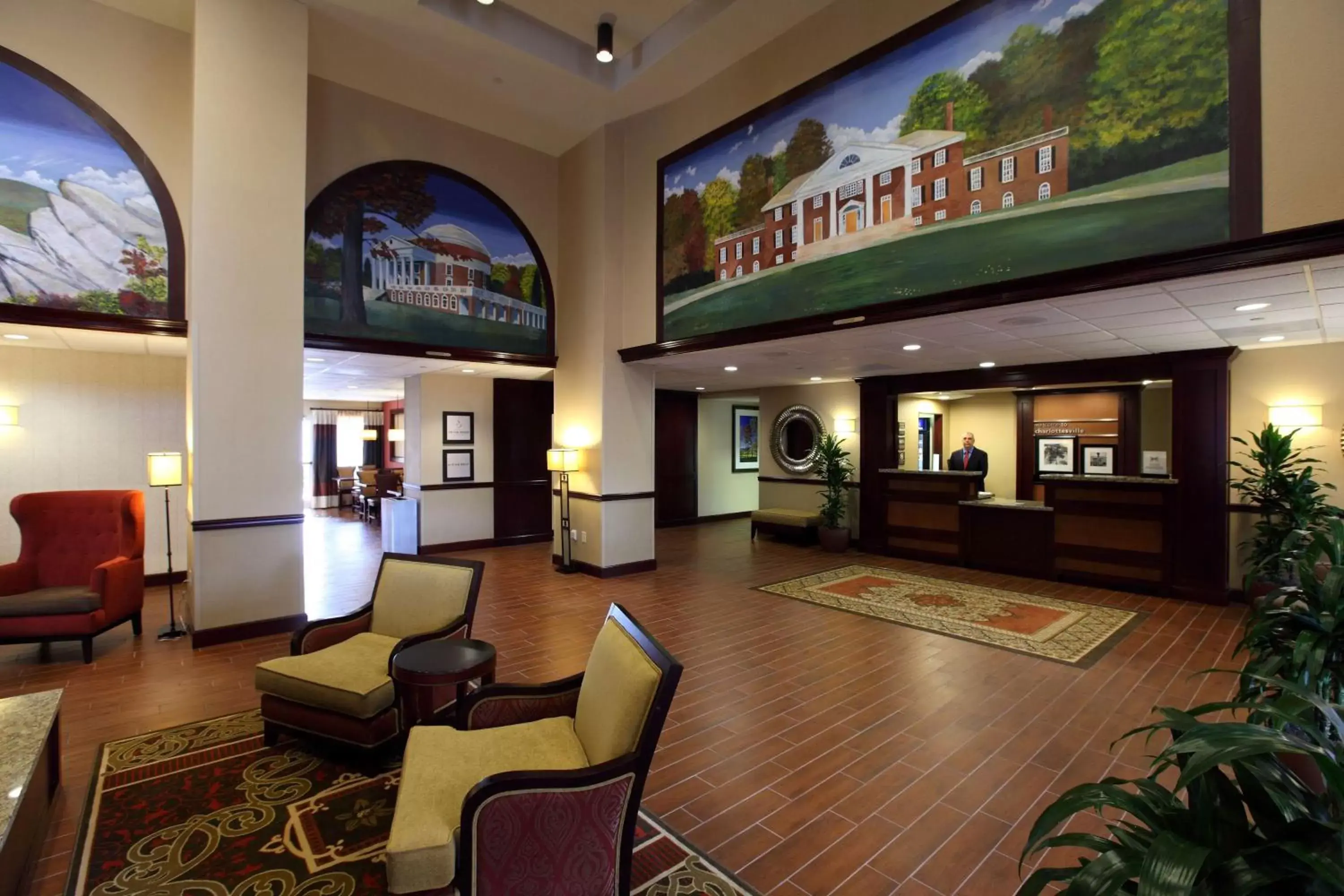 Lobby or reception in Hampton Inn & Suites Charlottesville at the University