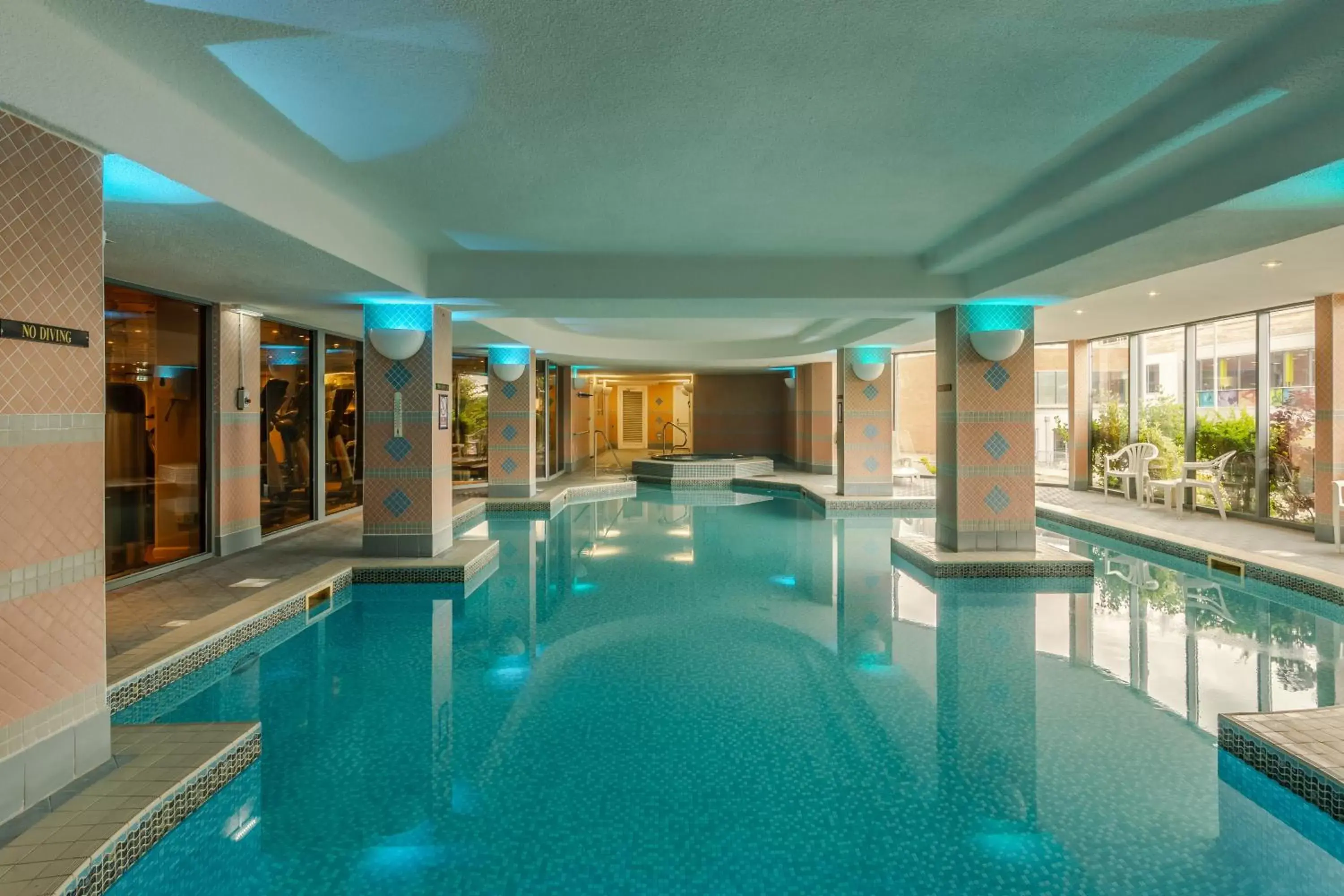 Swimming Pool in Cairndale Hotel And Leisure Club