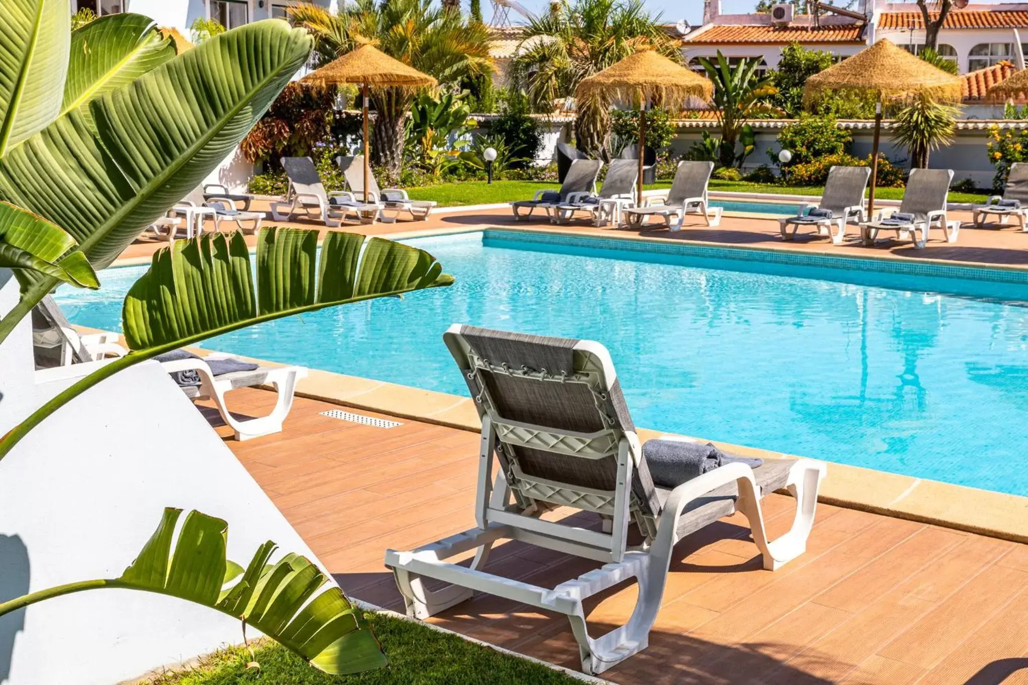 Swimming Pool in Giramar Apartamentos Turisticos