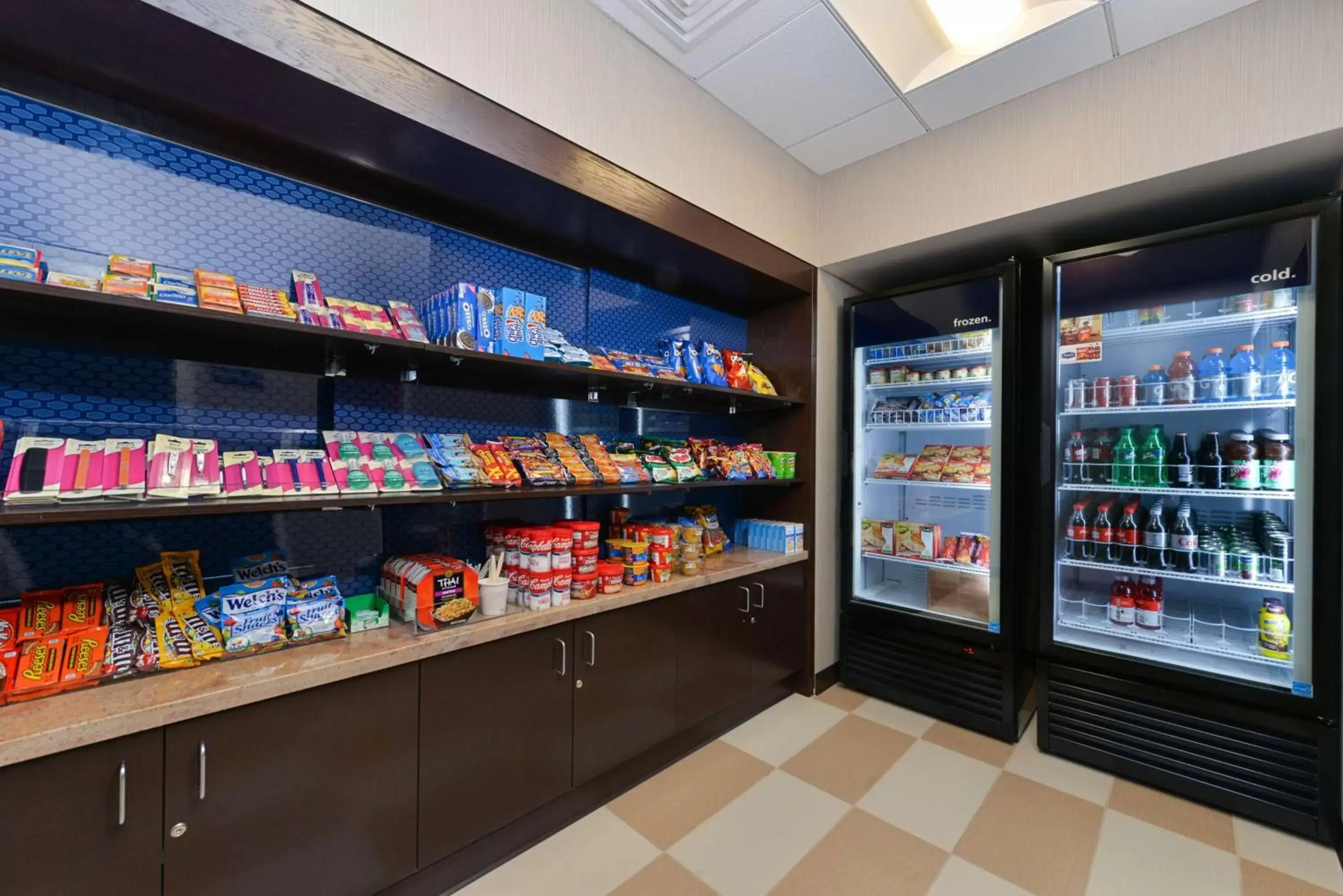 Restaurant/places to eat in Hampton Inn & Suites California University-Pittsburgh Restaurant/places to eat in Hampton Inn & Suites California University-Pittsburgh