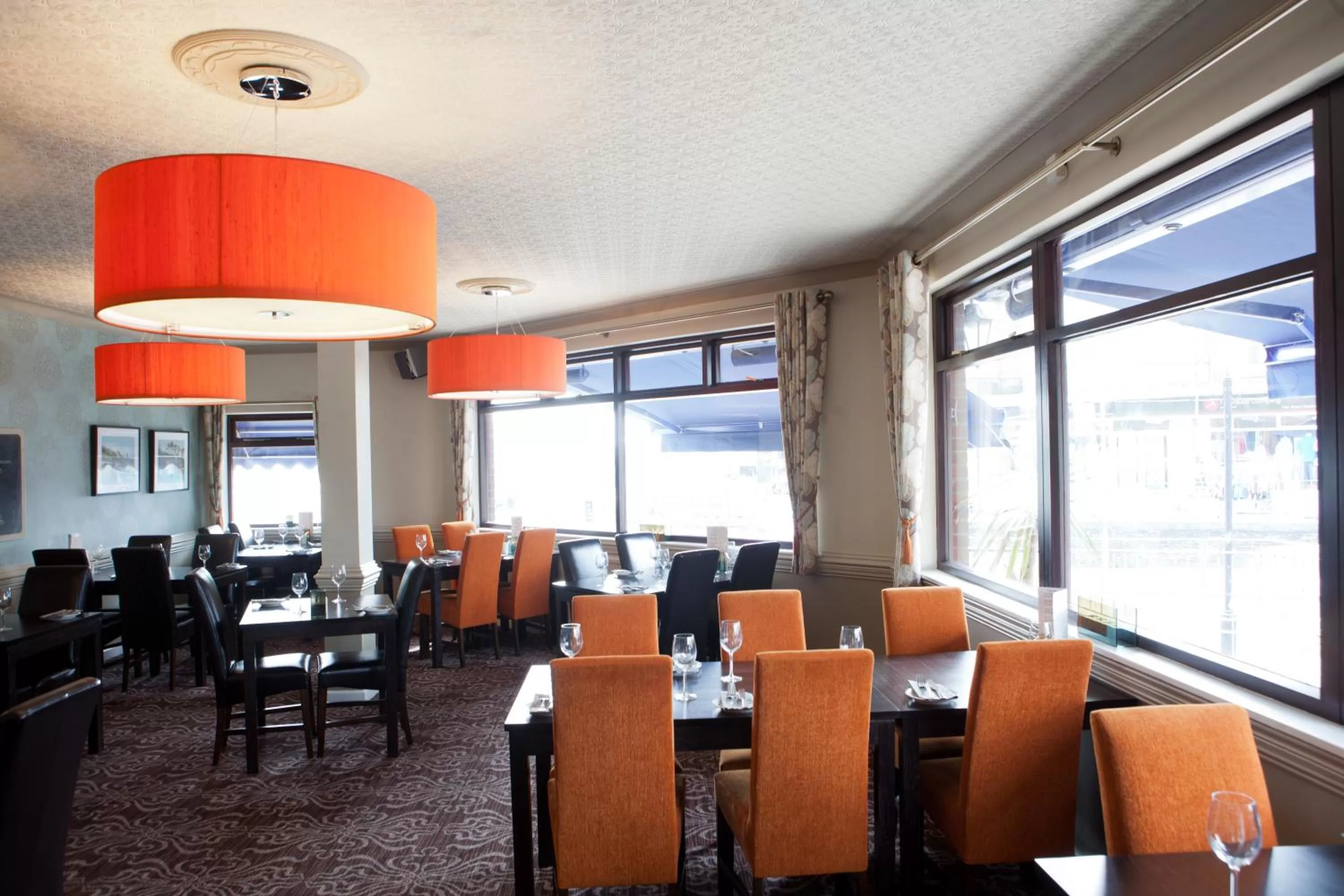 Restaurant/places to eat in Griffin Inn