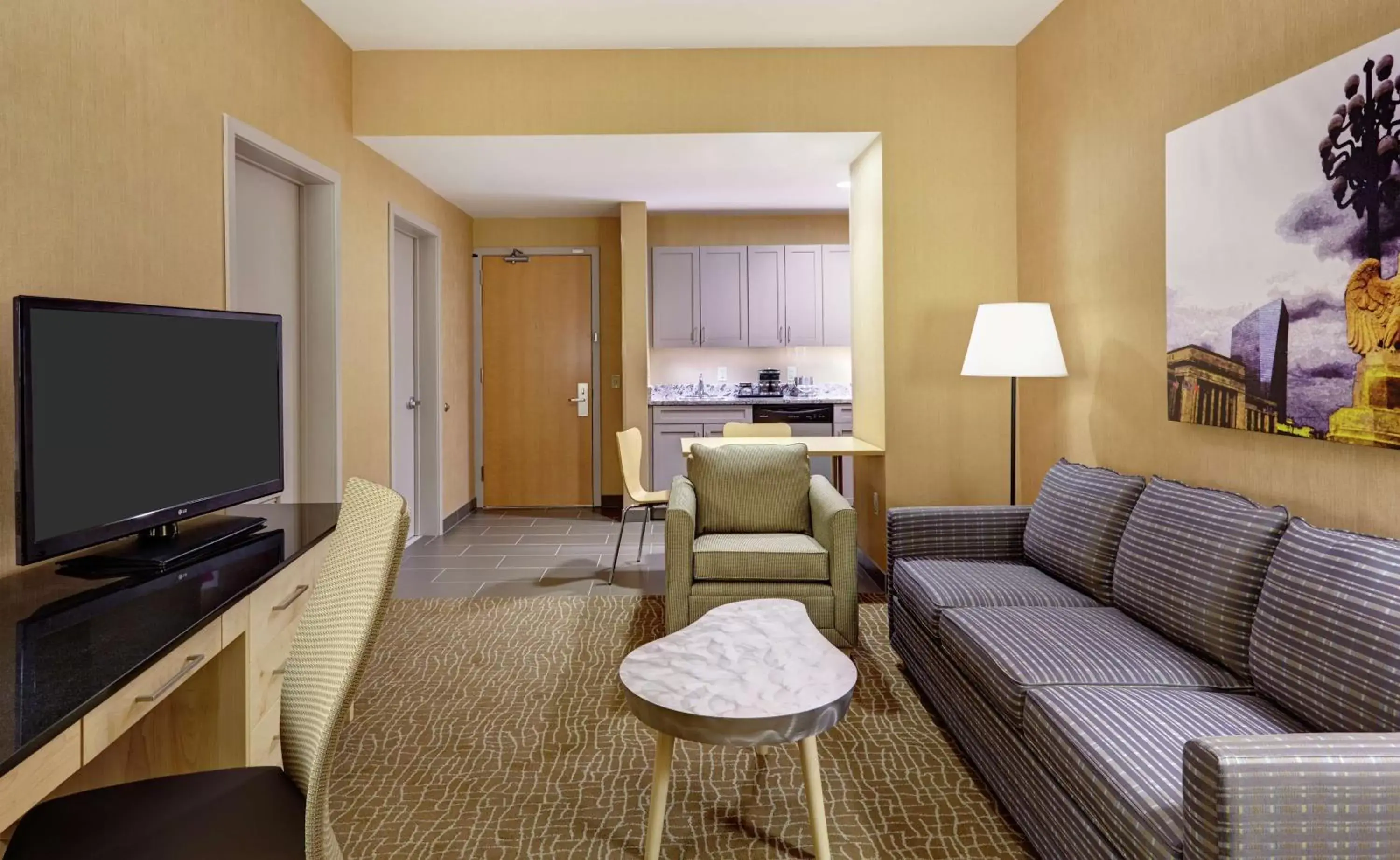 Living room, Seating Area in DoubleTree by Hilton Philadelphia Center City