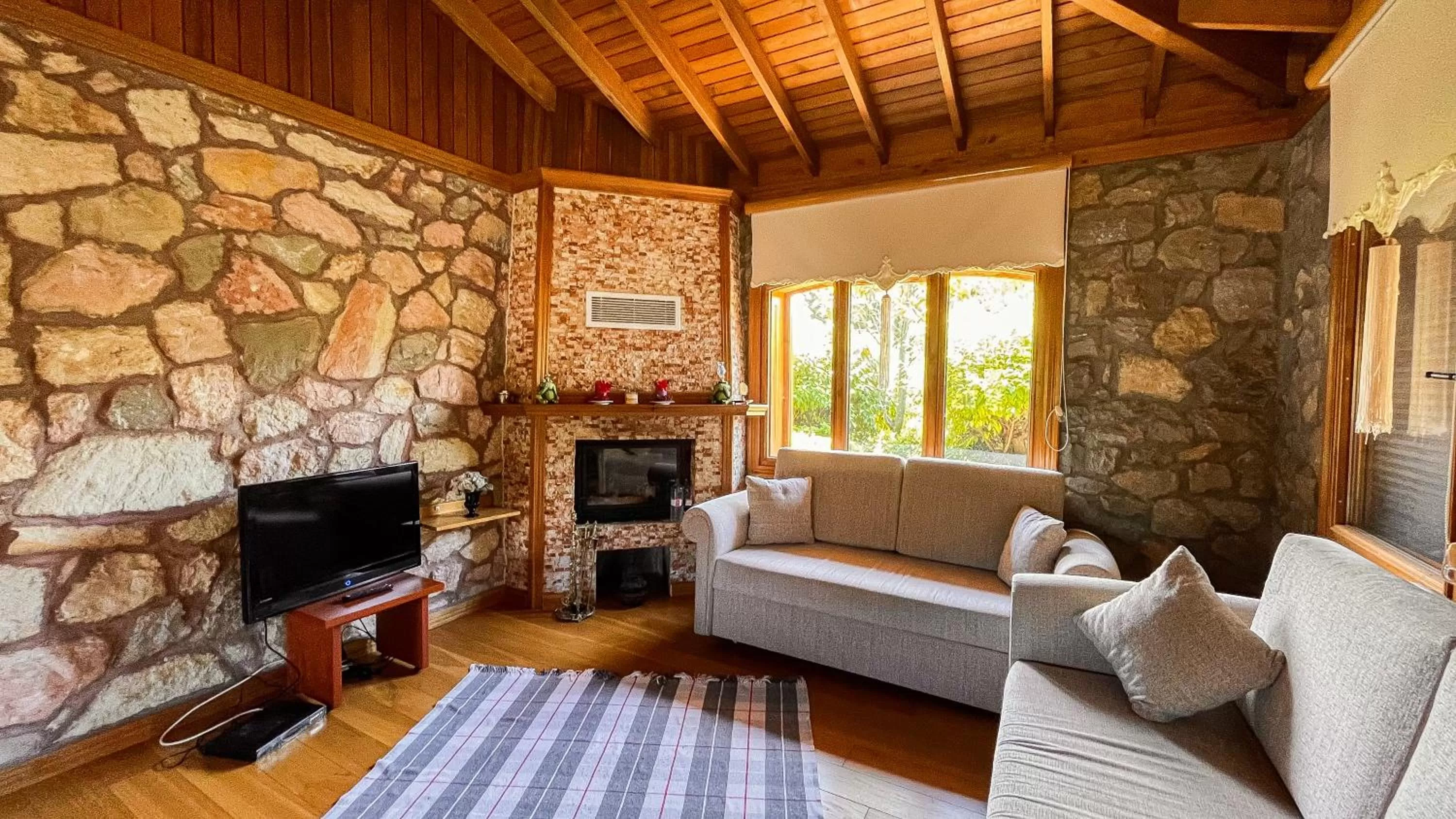 Communal lounge/ TV room in THE SIGN Şile Hotel & Spa