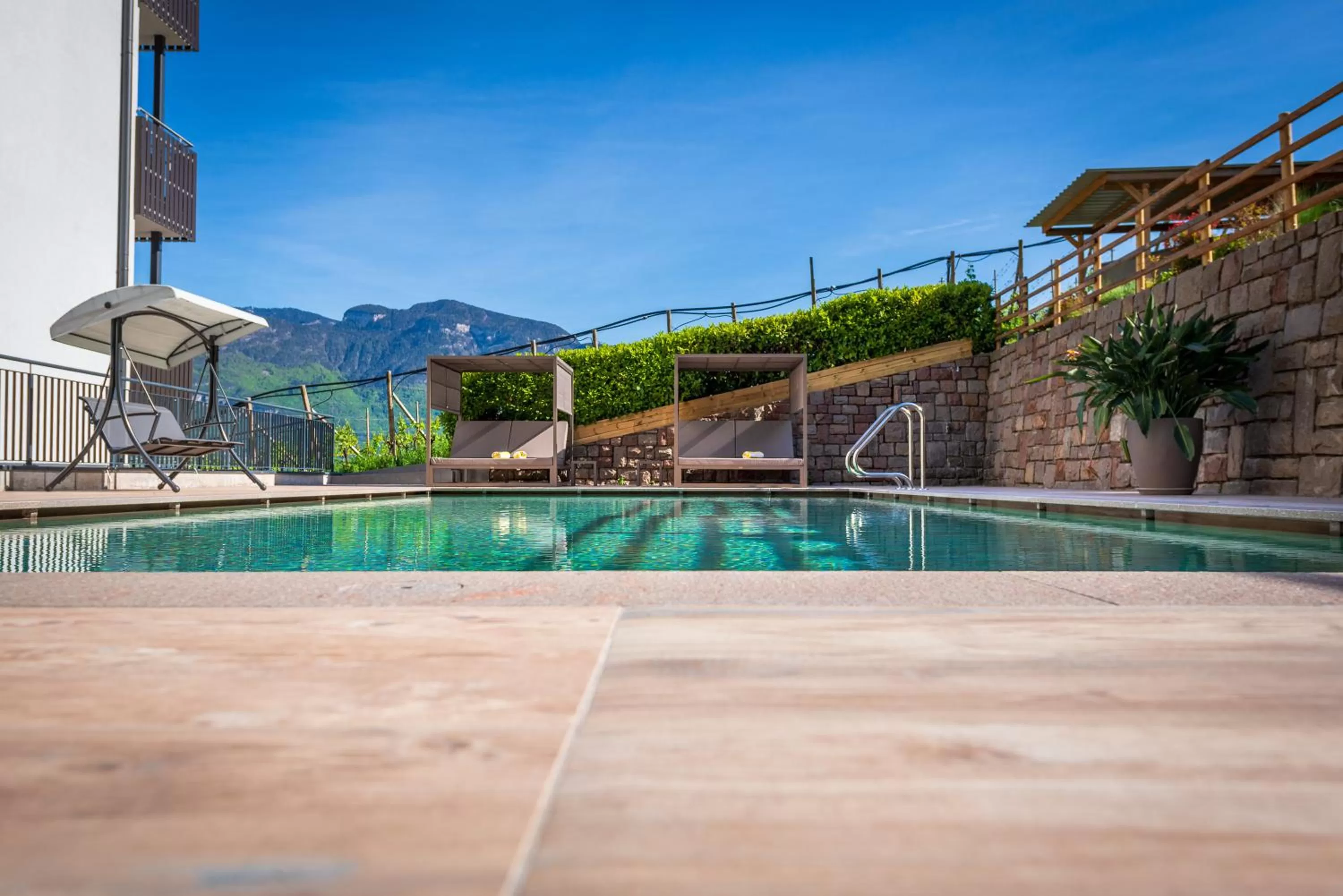 Swimming pool in Residence Garni Hotel Vineus