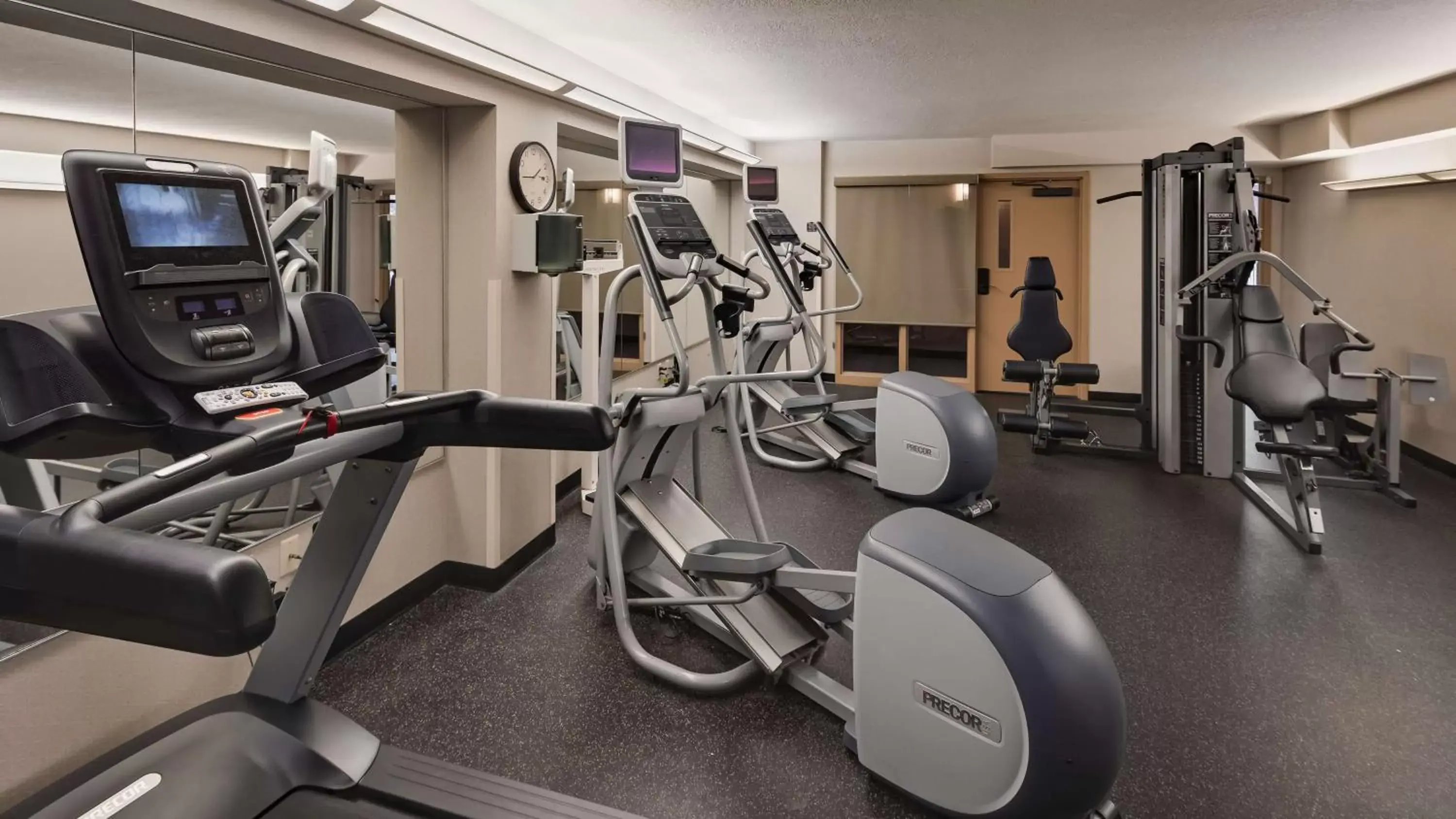Fitness centre/facilities, Fitness Center/Facilities in Best Western Plus Bloomington Hotel