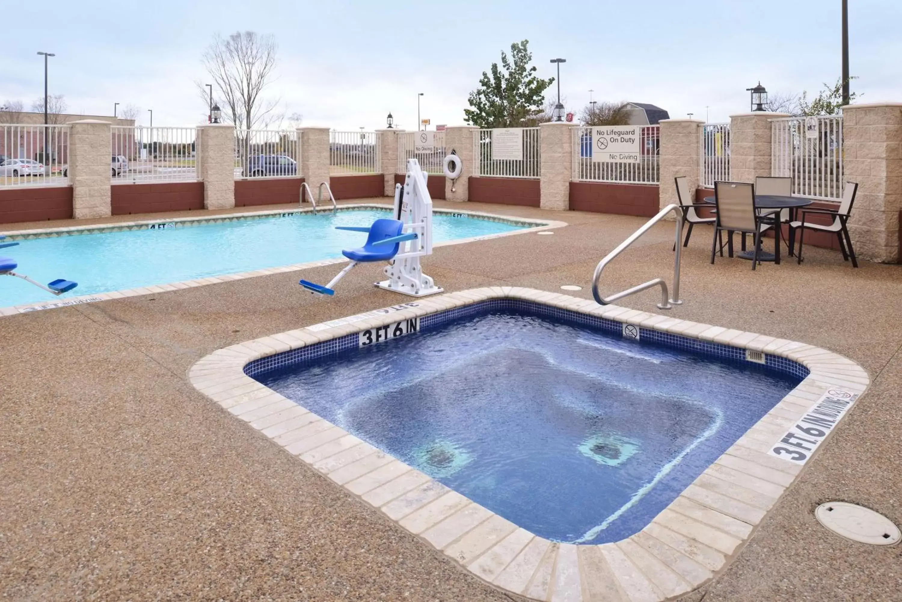 Pool view, Swimming Pool in Hampton Inn & Suites Greenville