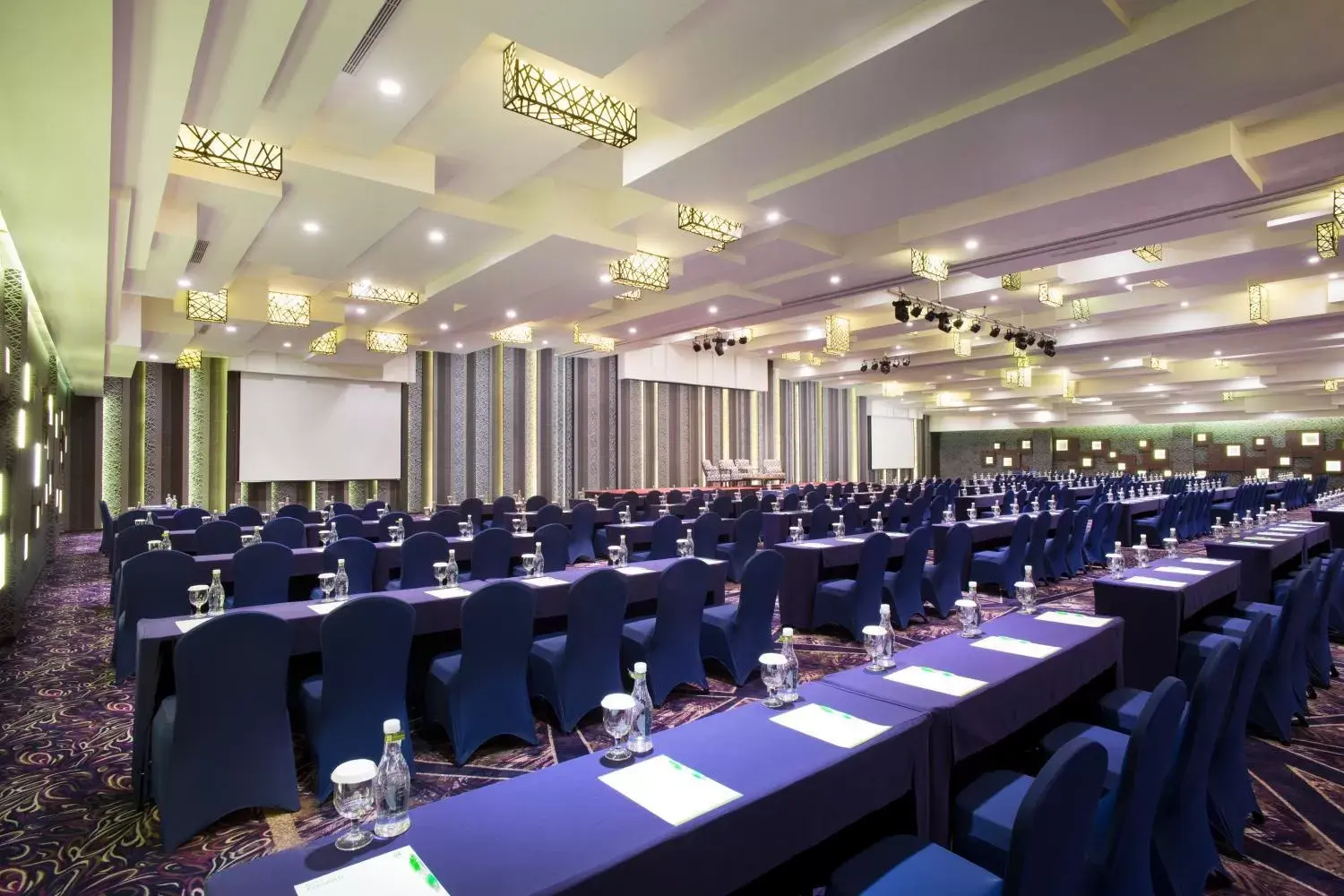 Meeting/conference room in Holiday Inn Cikarang Jababeka, an IHG Hotel