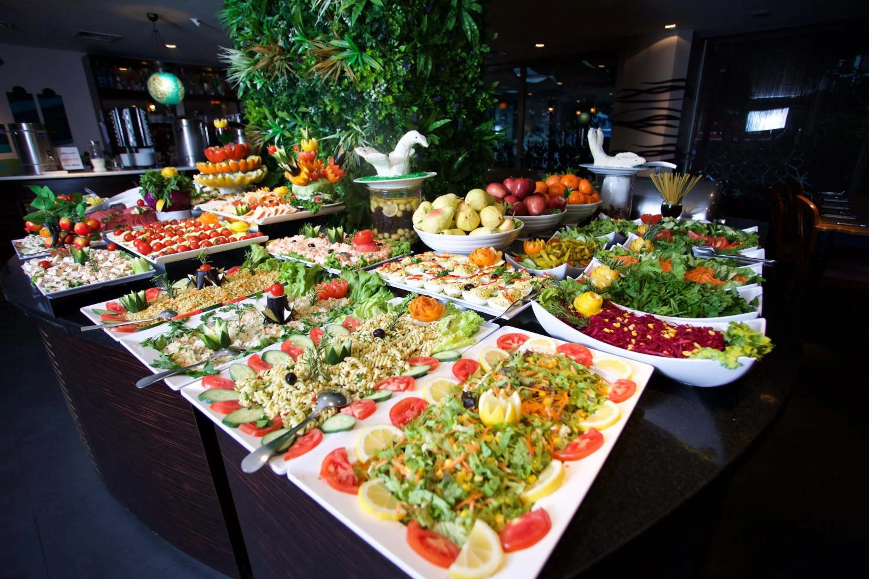 Food and drinks in All Seasons Hotel