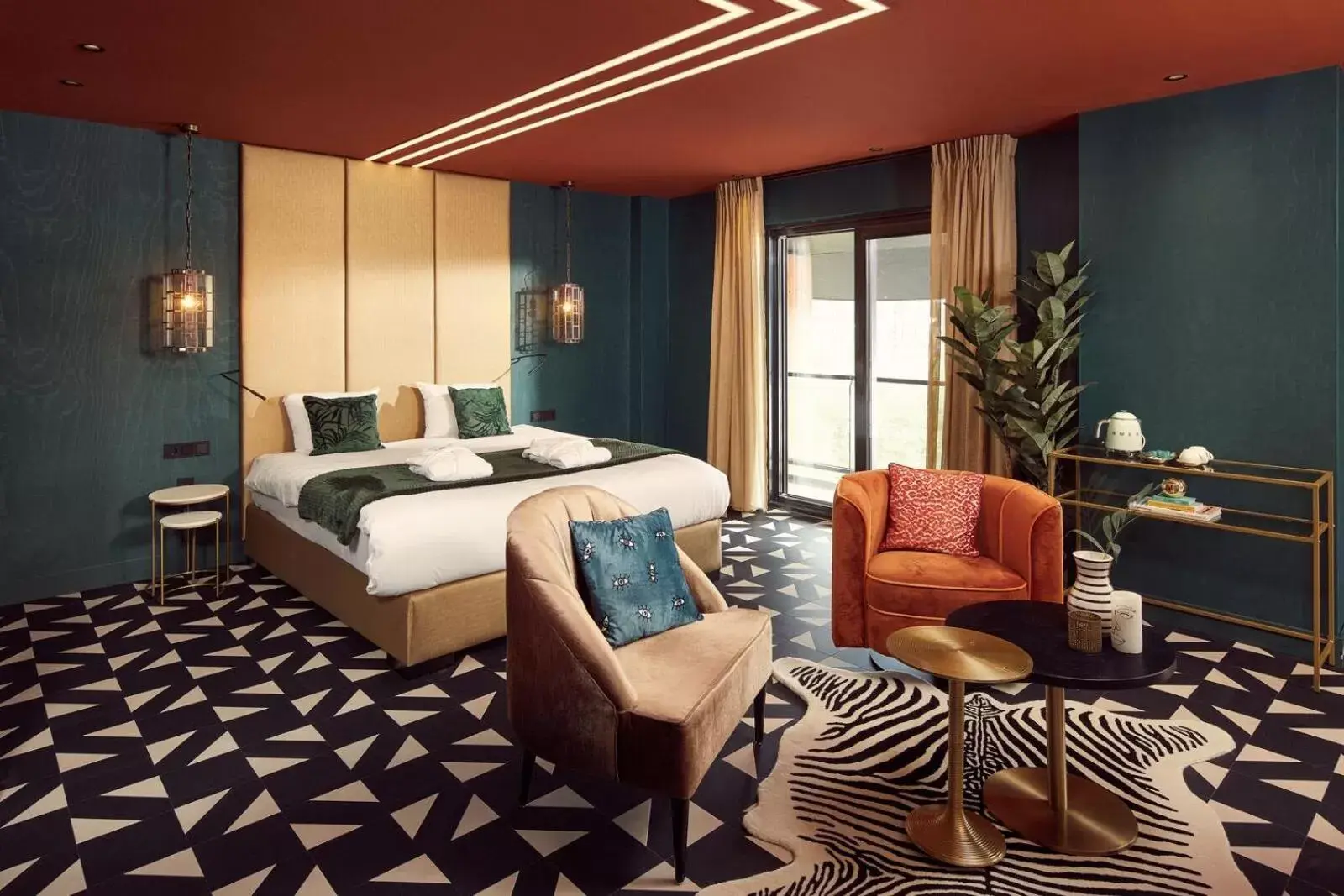 Bed, Seating Area in Van der Valk Hotel Breukelen